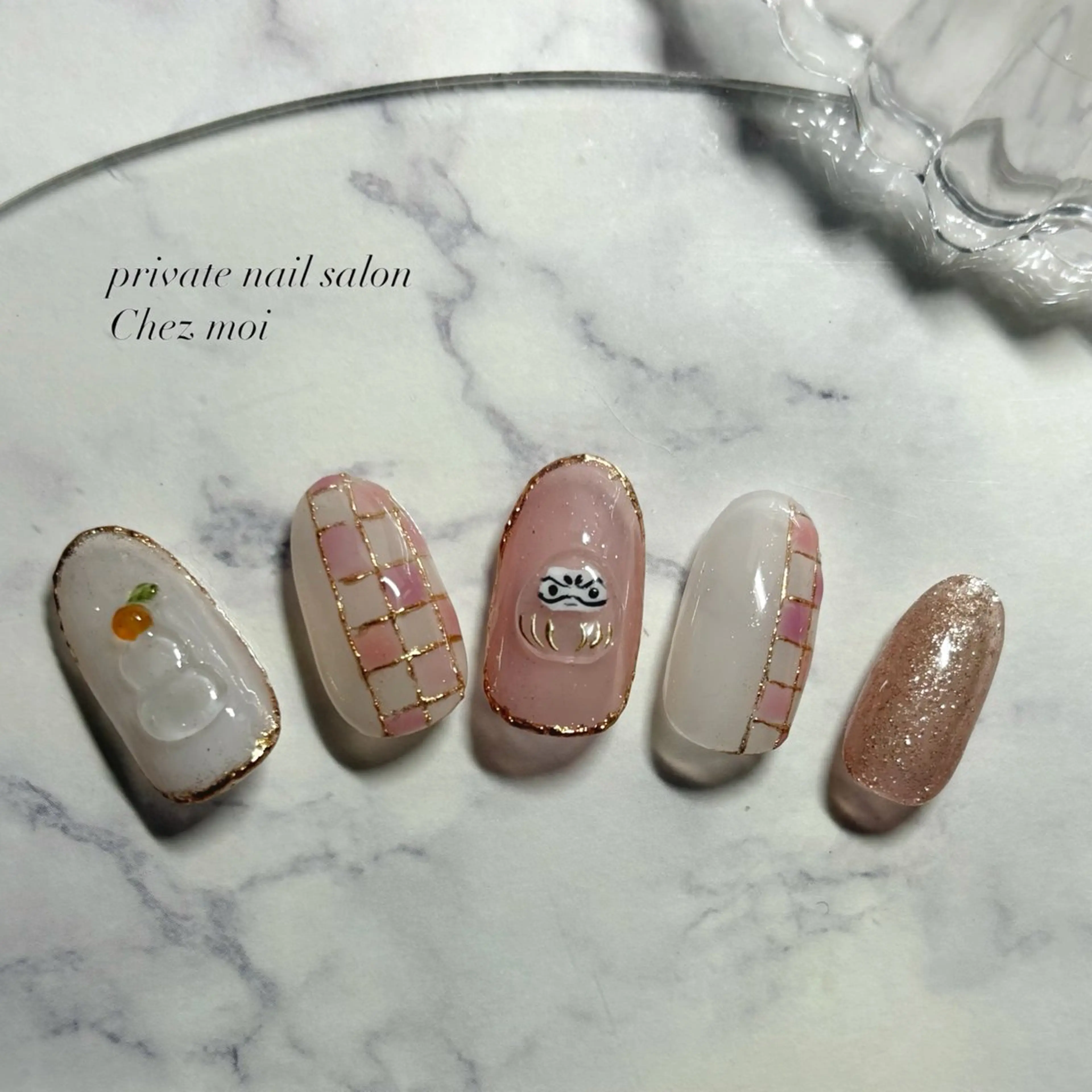 ネイル KOMINE TOMOKOのネイルデザイン