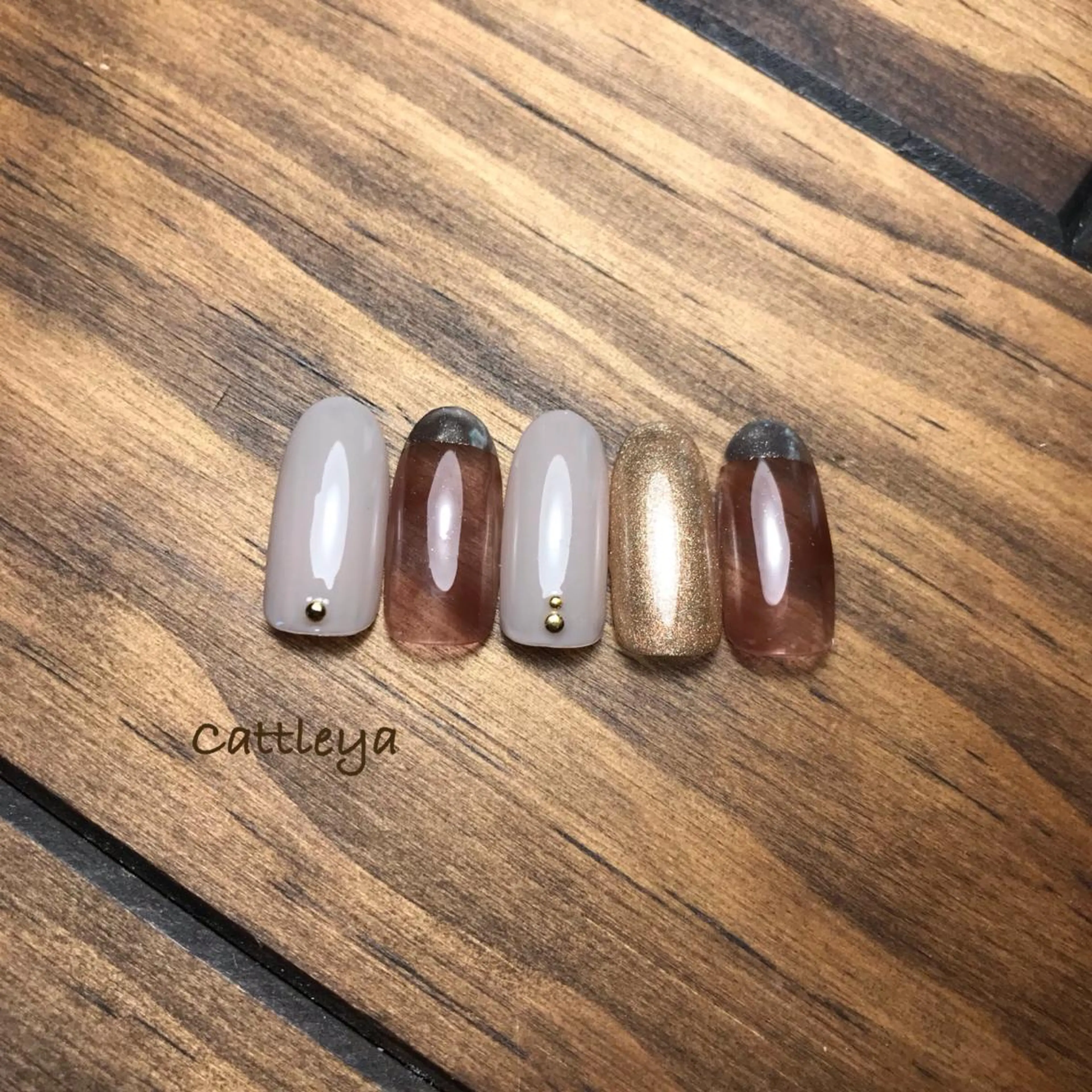 ネイル Cattleya meguのネイルデザイン