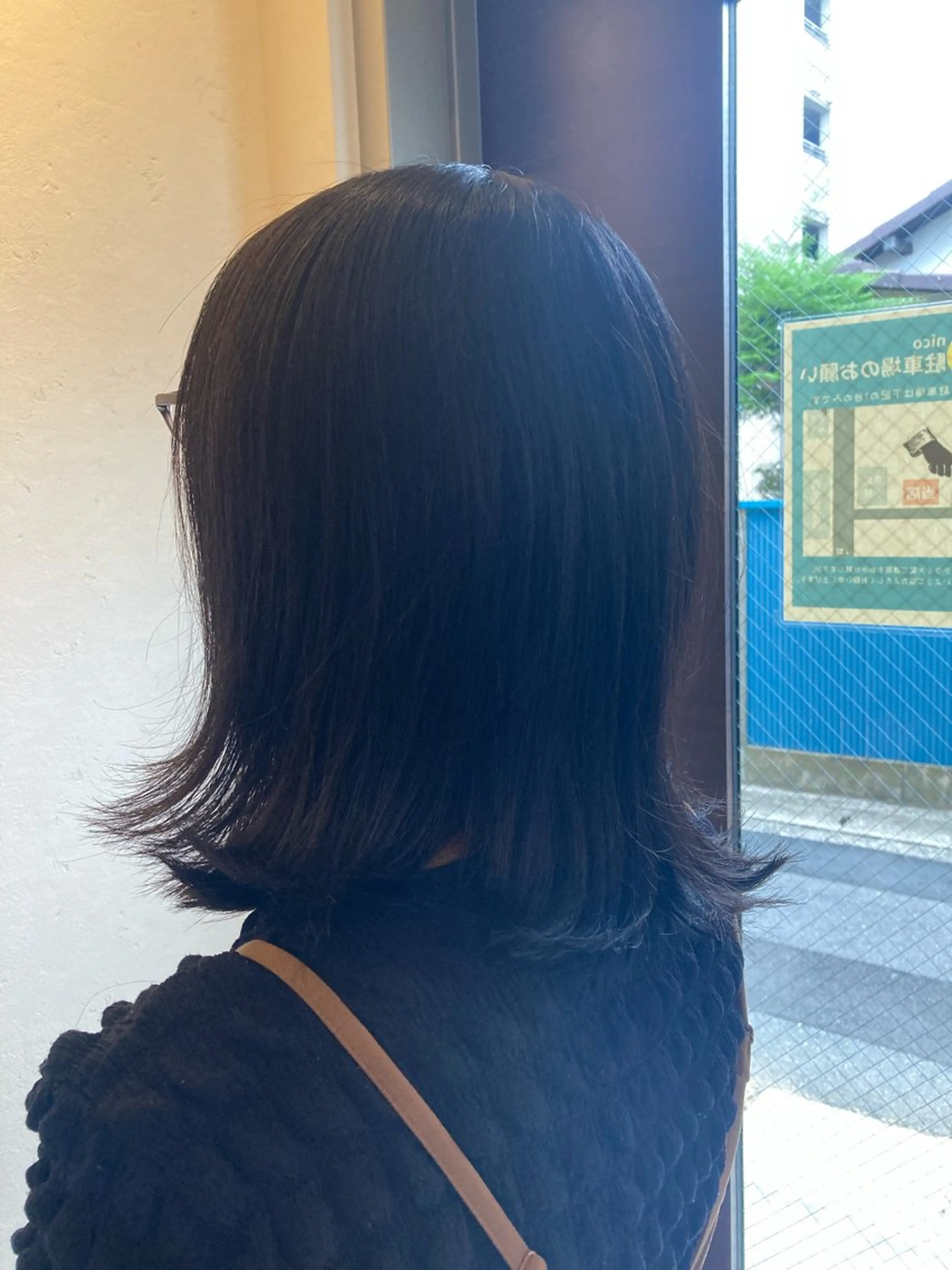 セミロング nico 山田のヘアスタイル