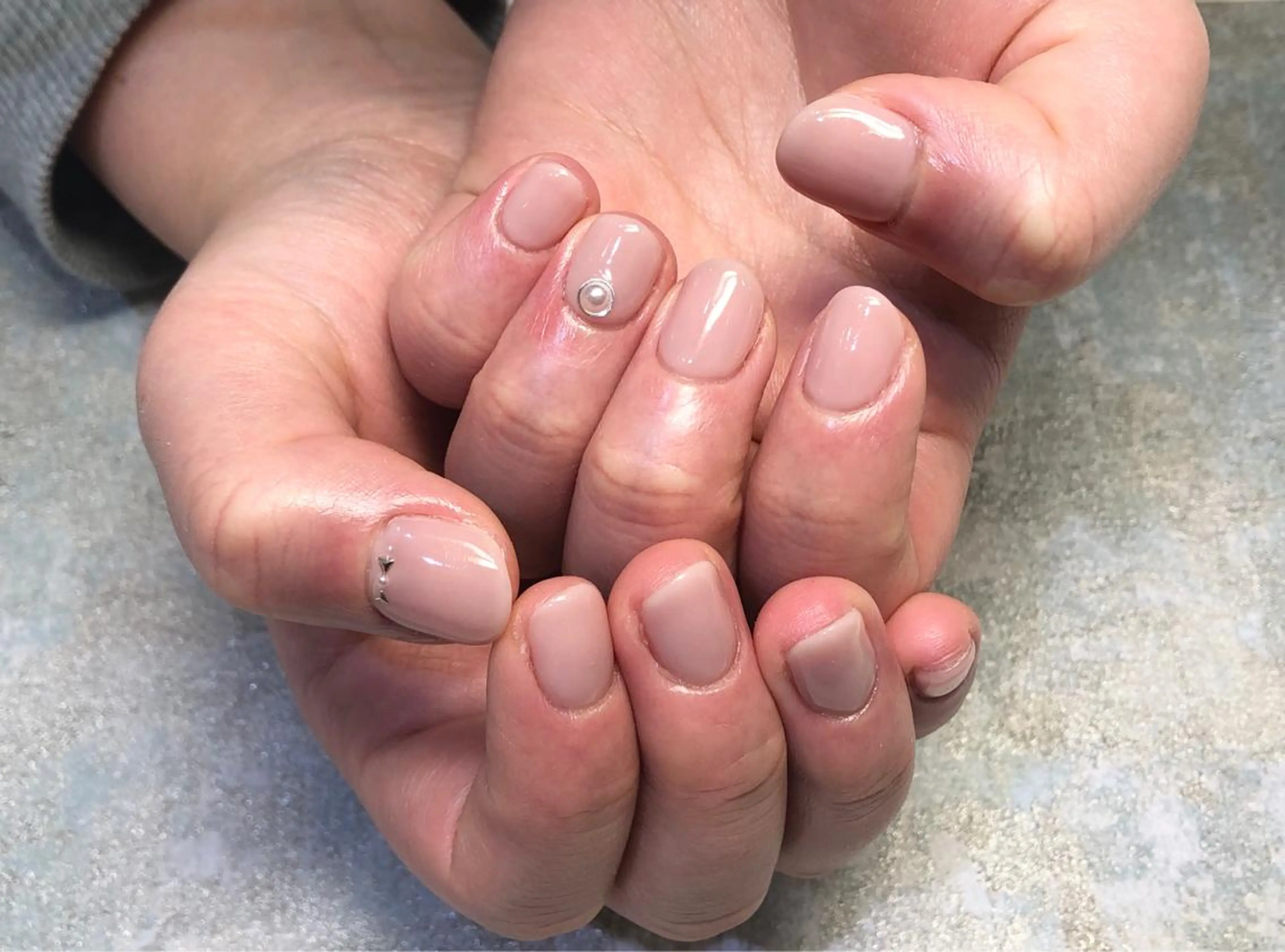 ネイル アートネイル ワンカラーネイル ピンク ハンドネイル fairy 村居 愛香のネイルデザイン