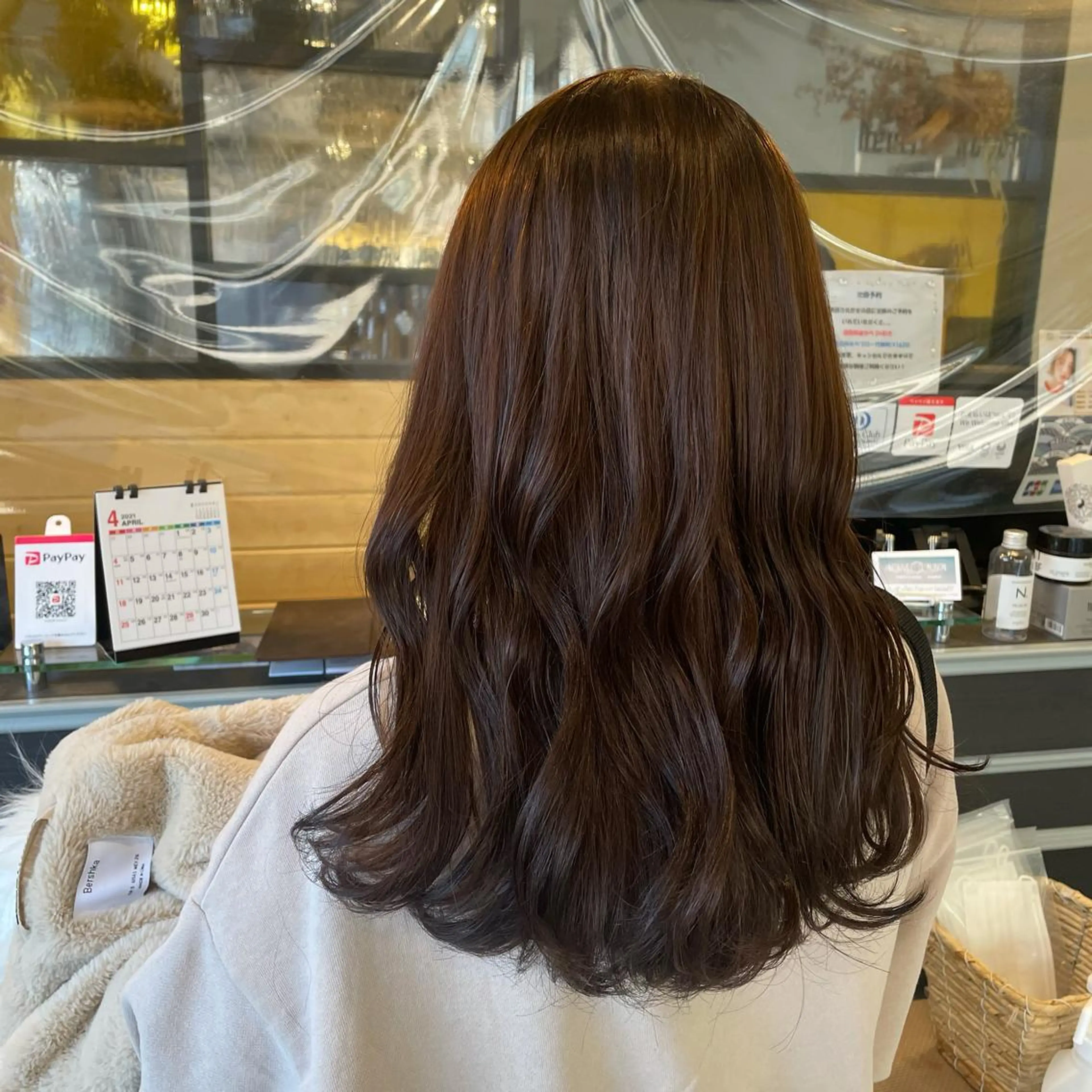 セミロング カラー スナコザワ レナのヘアスタイル