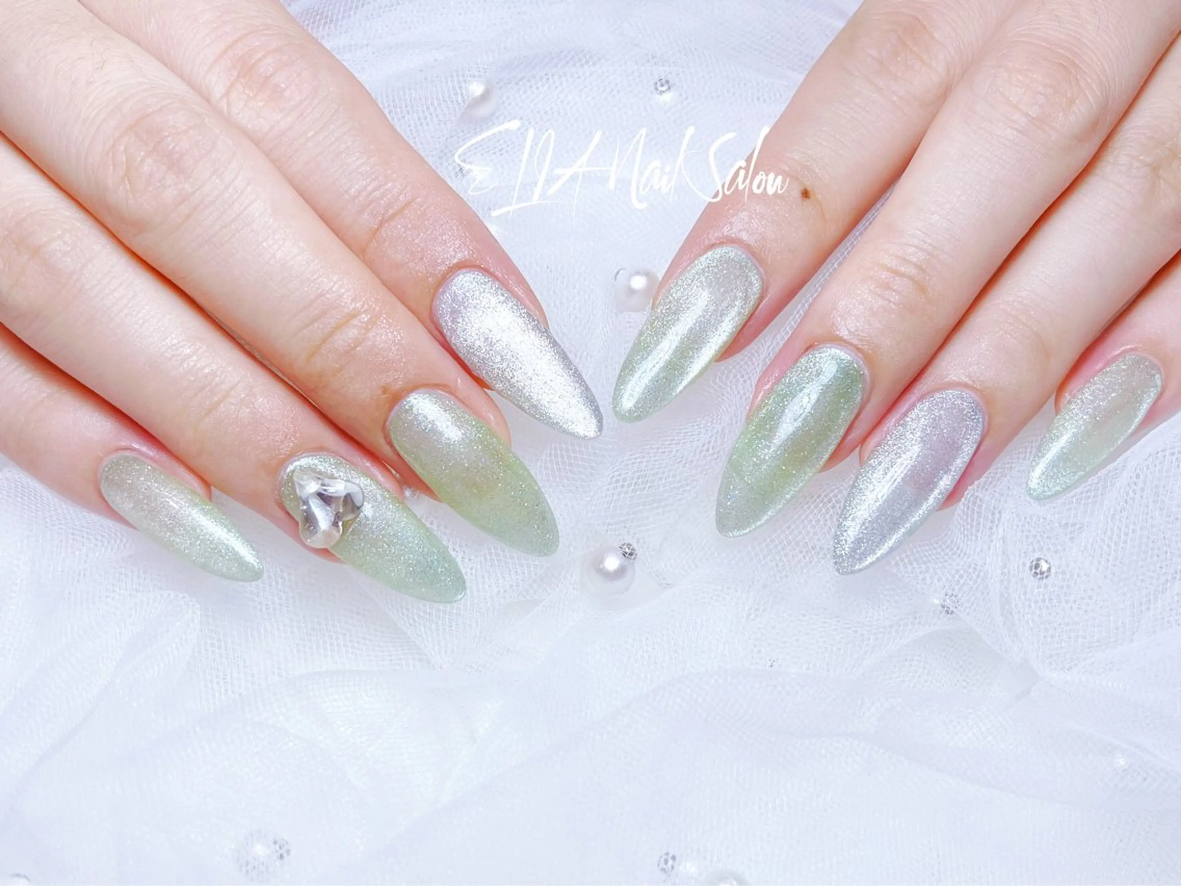 セミロング cici nailのネイルデザイン