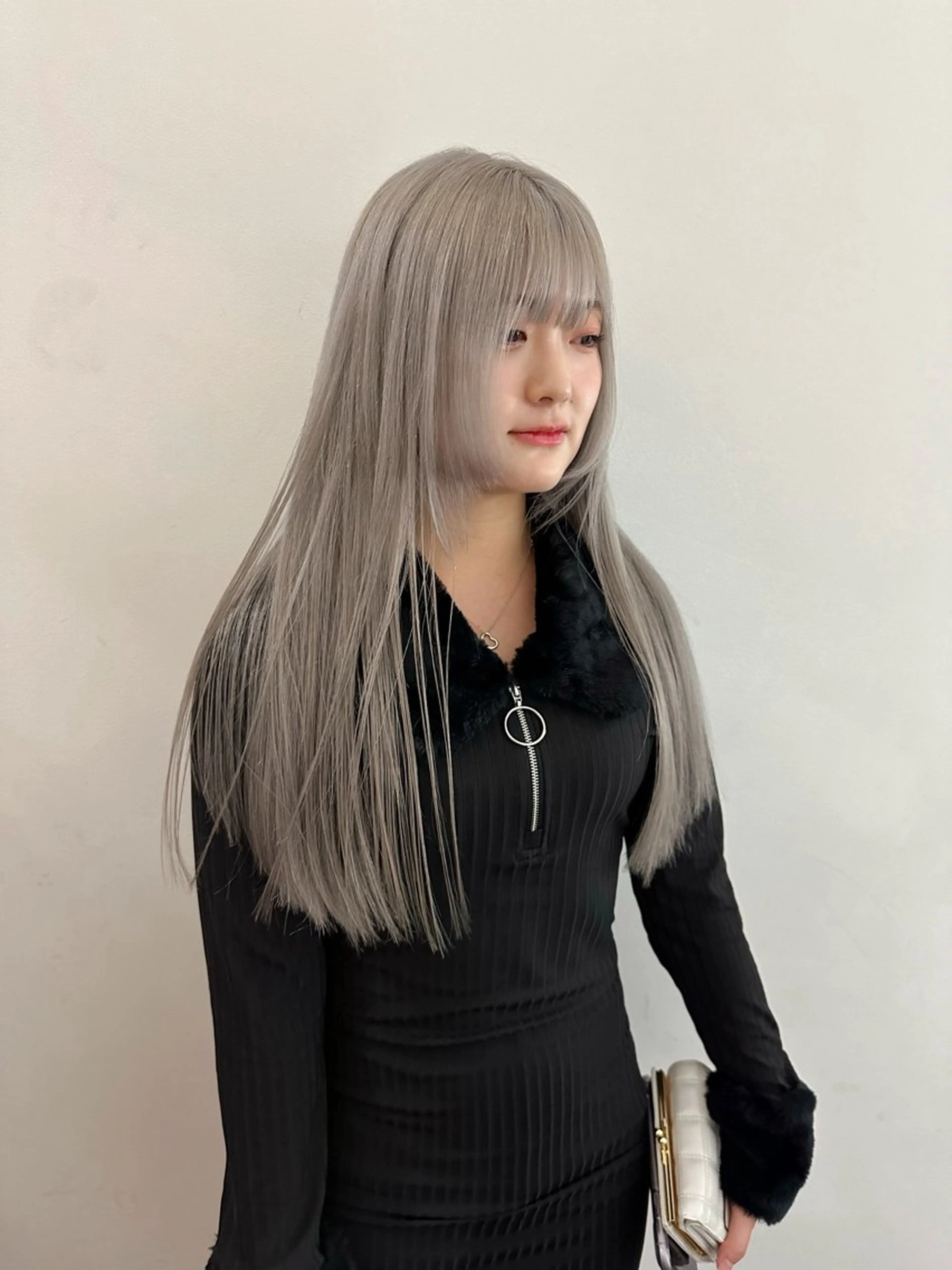 ロング カラー シルバー ホワイトシルバー Cinq所属・ハイライト🌟/ ボブ/豊田のヘアスタイル