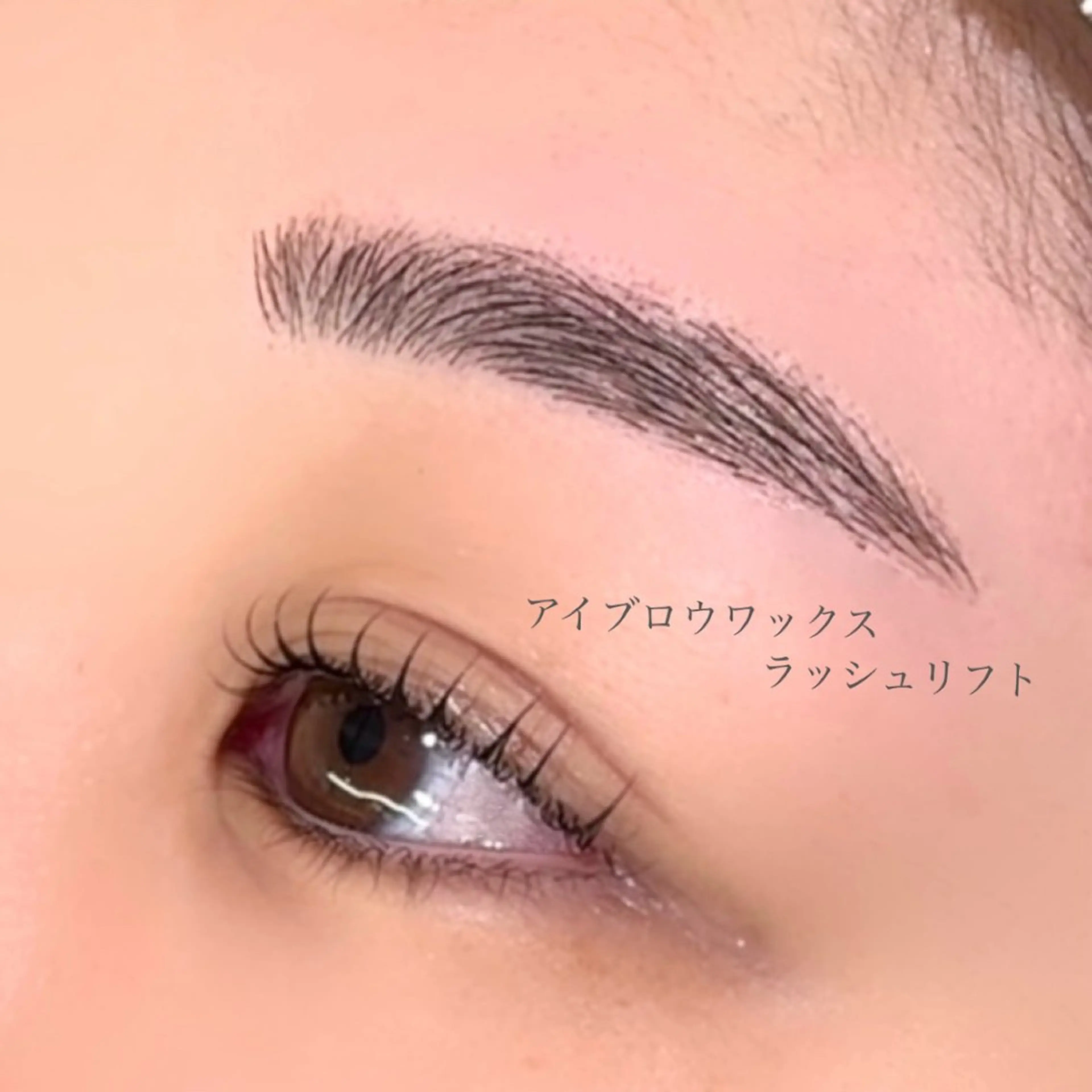 眉WAX＋上まつ毛パーマ👒の写真