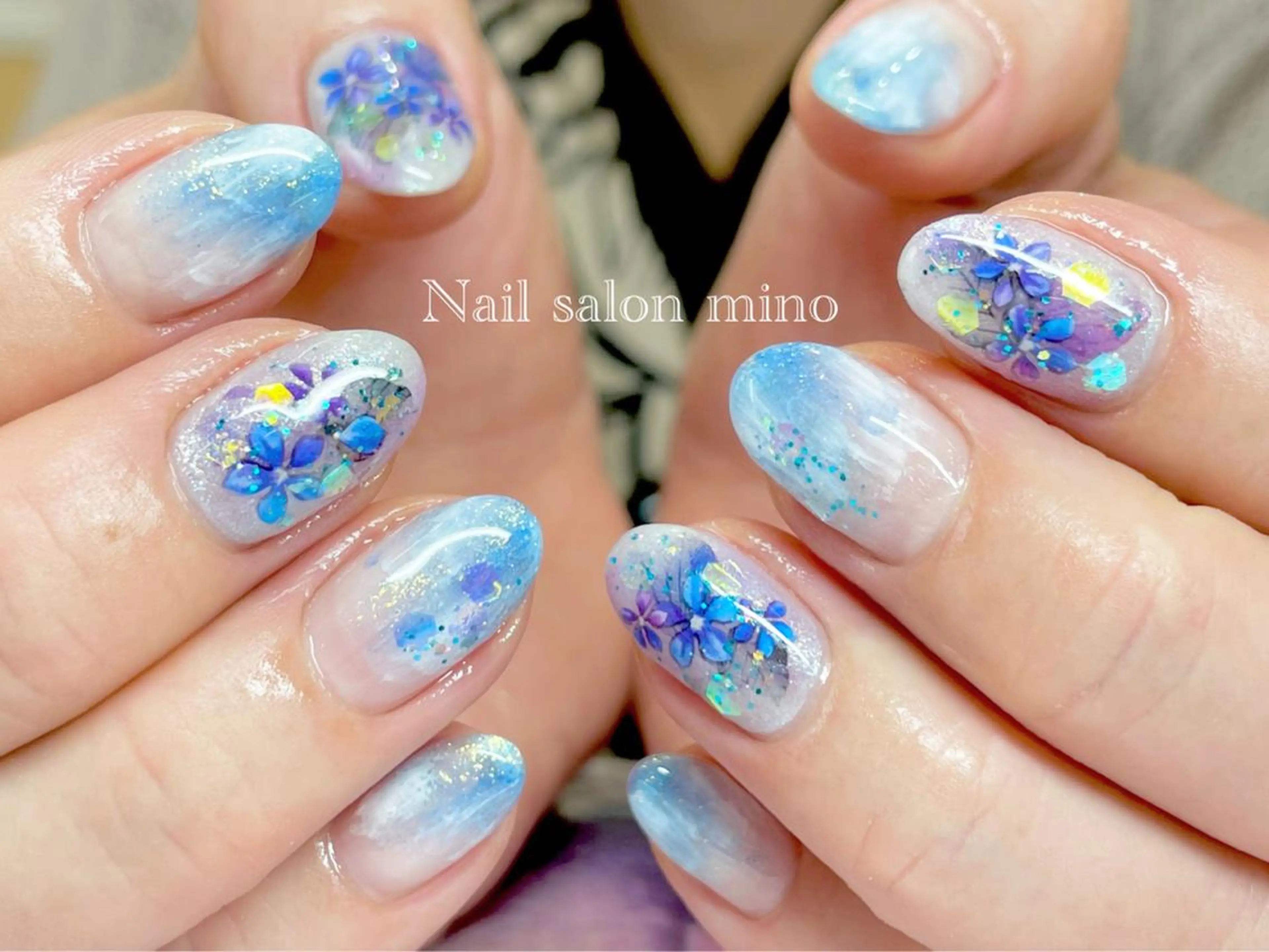 ネイル アートネイル マグネットネイル ミラーネイル シンプルネイル 三野　nail salon minoのネイルデザイン