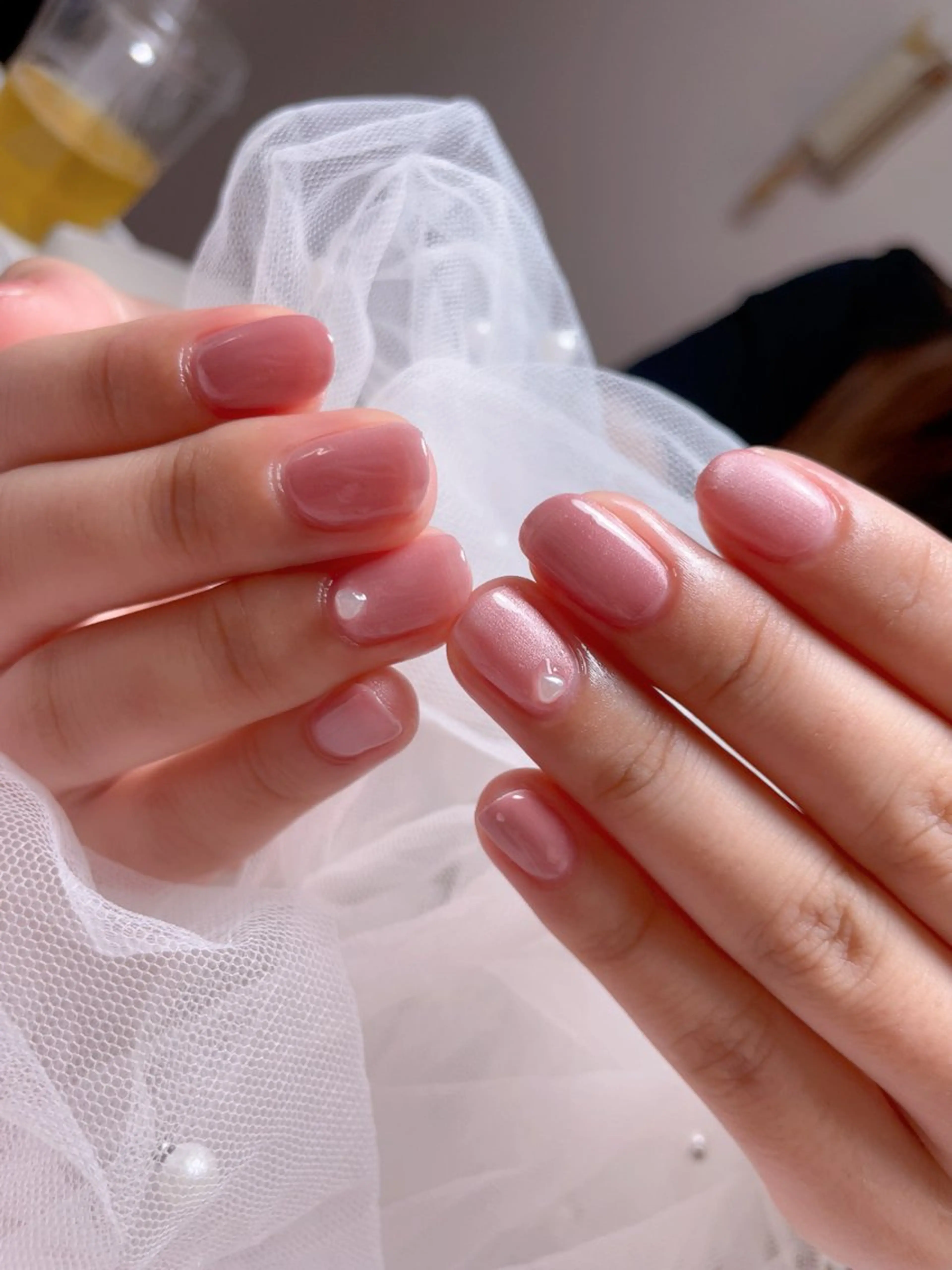 ネイル ニュアンスネイル オフィスネイル ワンカラーネイル ぷっくりネイル リボン ハンドネイル Mnail _KKのネイルデザイン