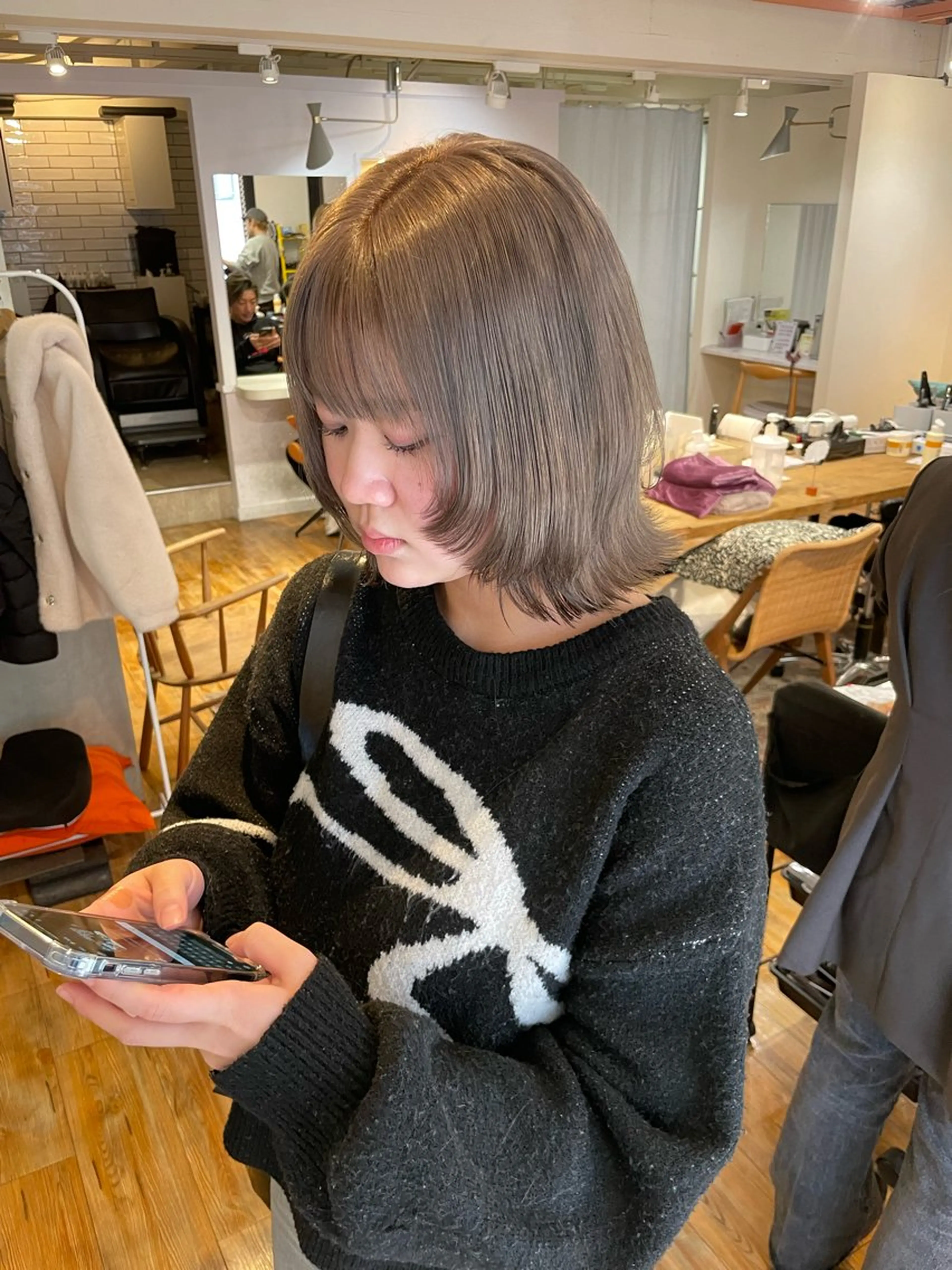 ミディアム カラー カット ヘアカラー akane .のヘアスタイル