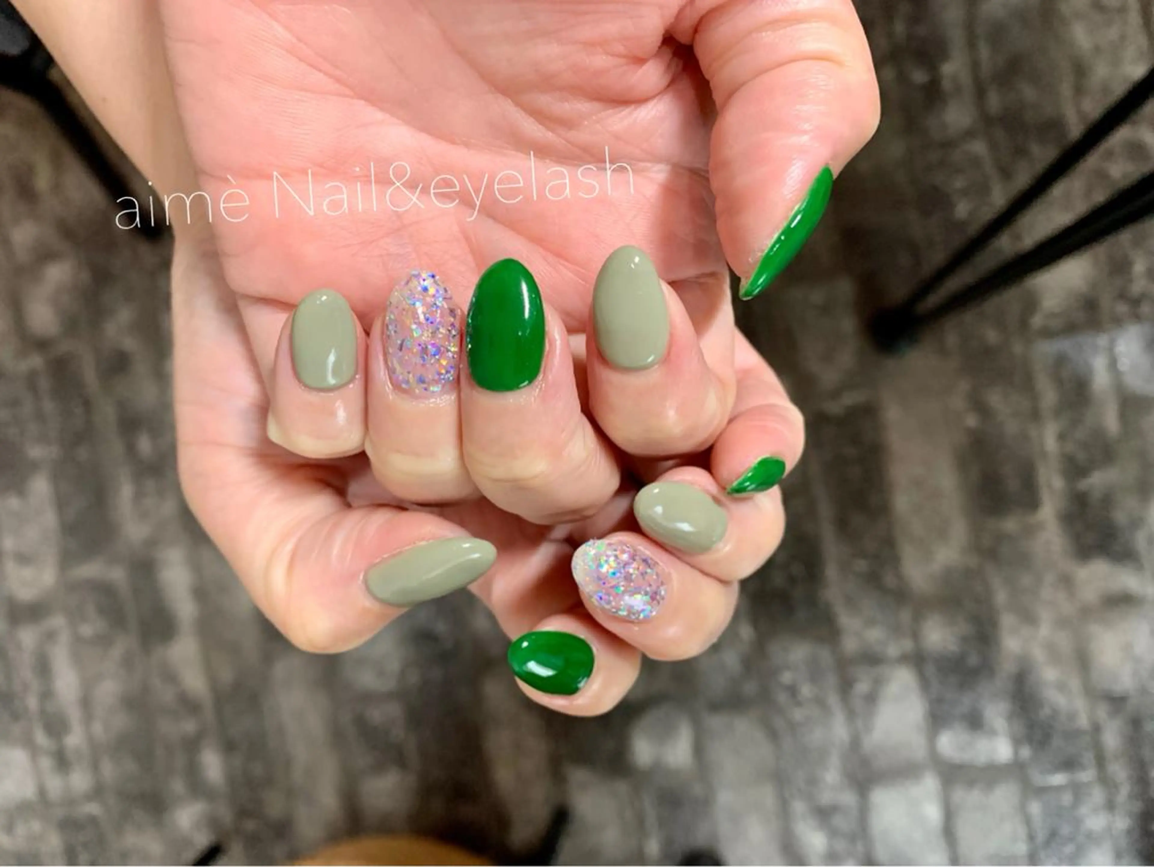ネイル グリーン aime 中崎町のネイルデザイン