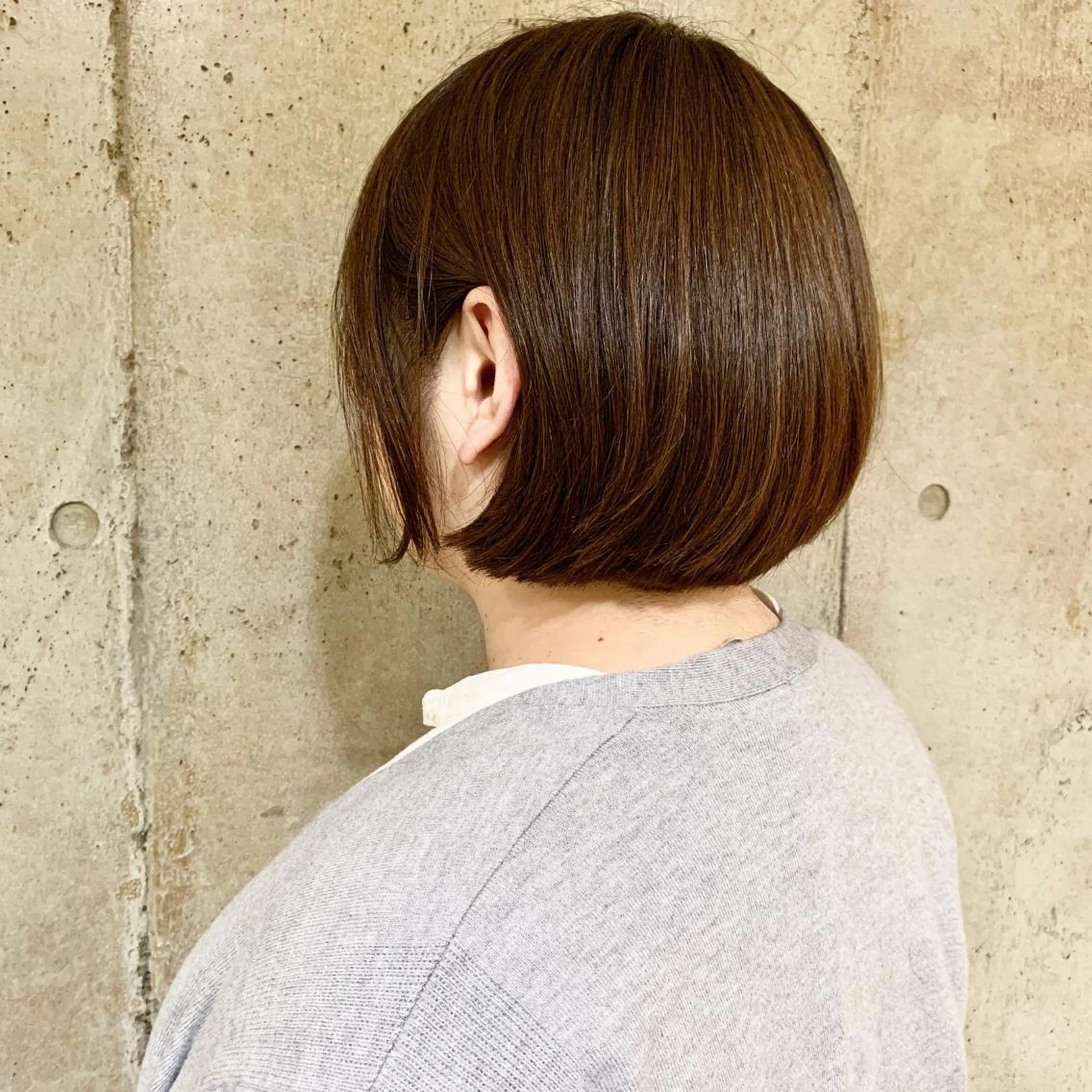 ショート カラー ワンレンボブ ボブ 二宮 早智子のヘアスタイル