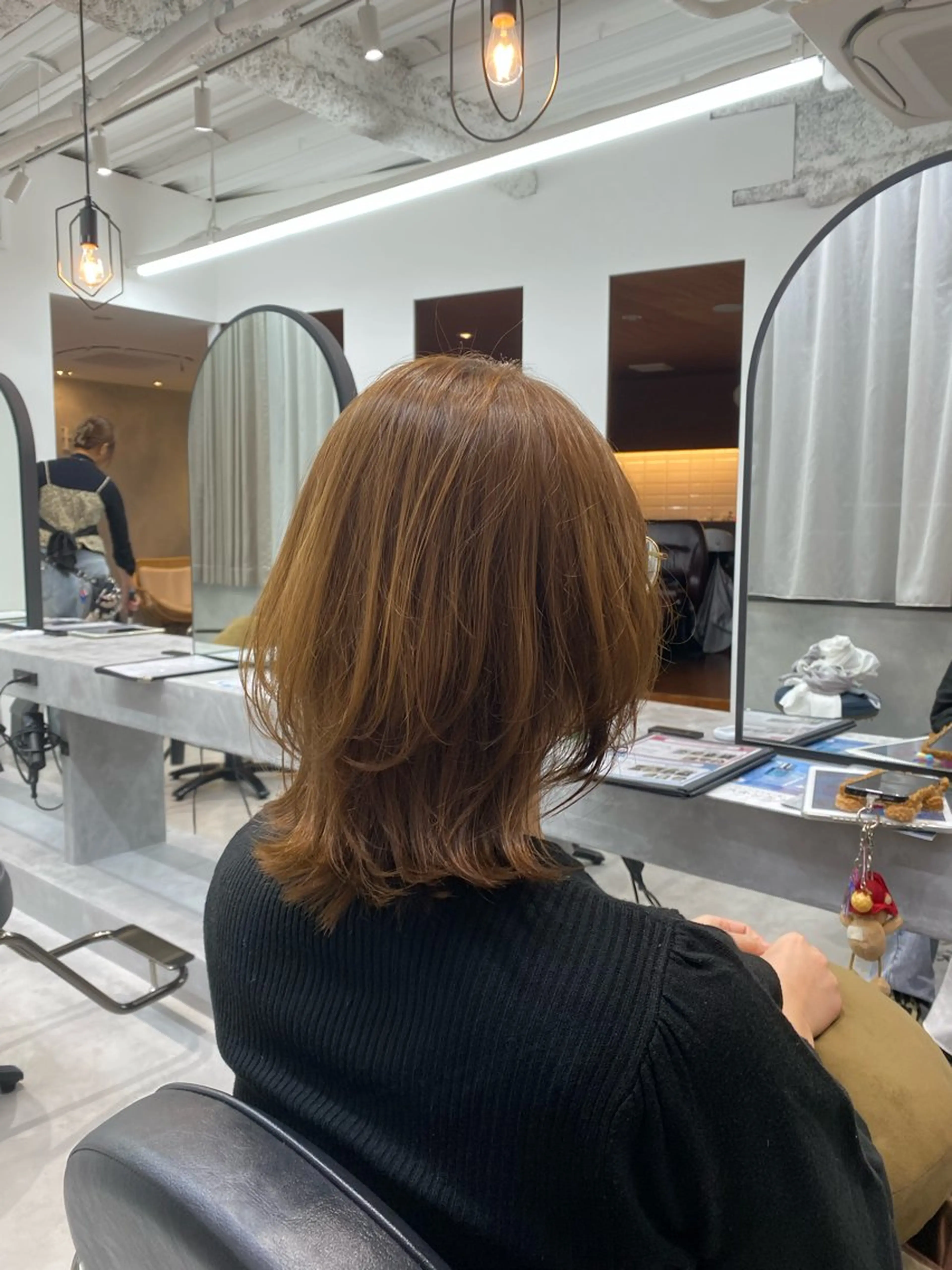 ミディアム 稲田 ことみのヘアスタイル