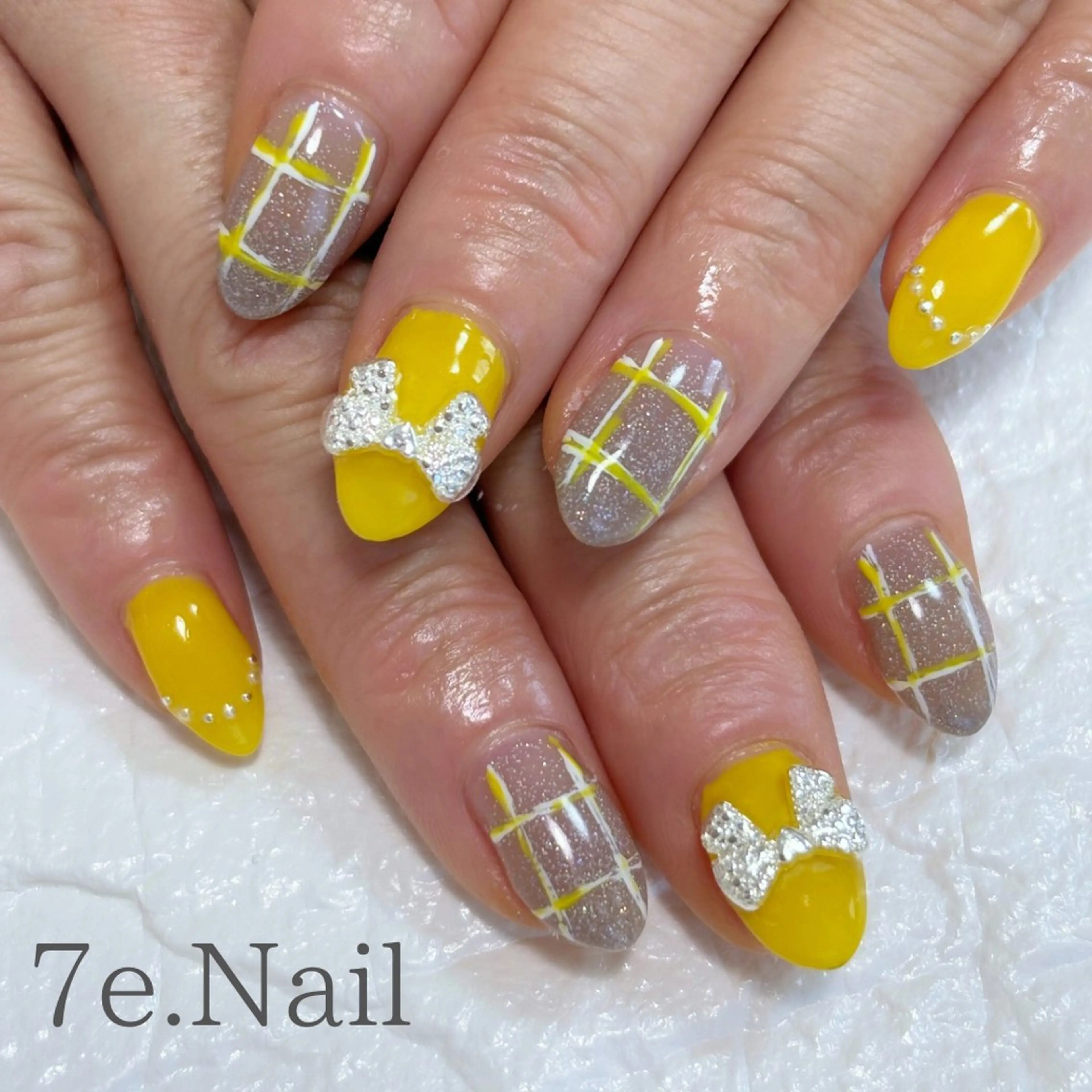 ネイル 7e. Nailのネイルデザイン