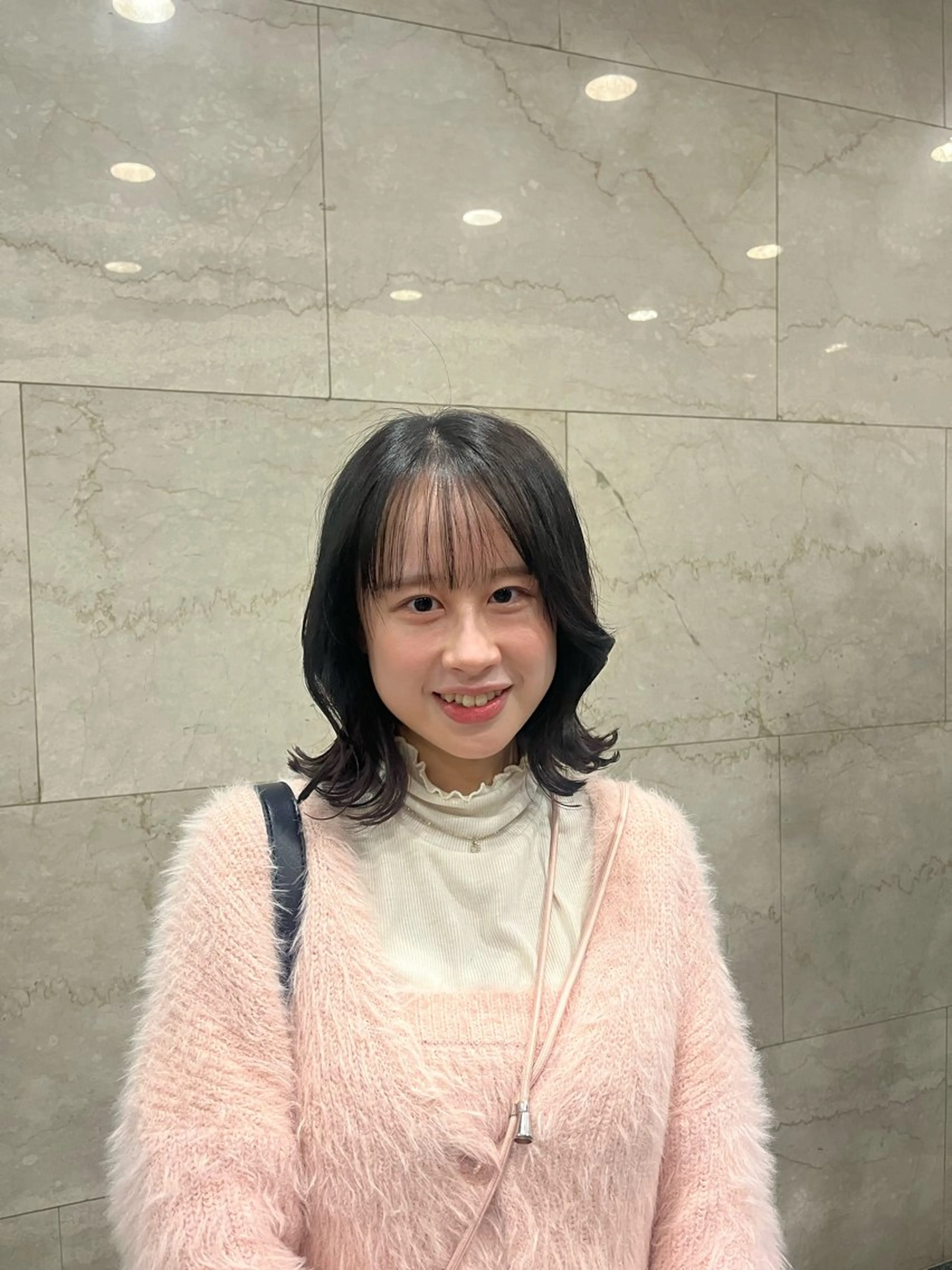 ミディアム くびれヘア えんぐちとも／透明感 カラー／博多ボブのヘアスタイル