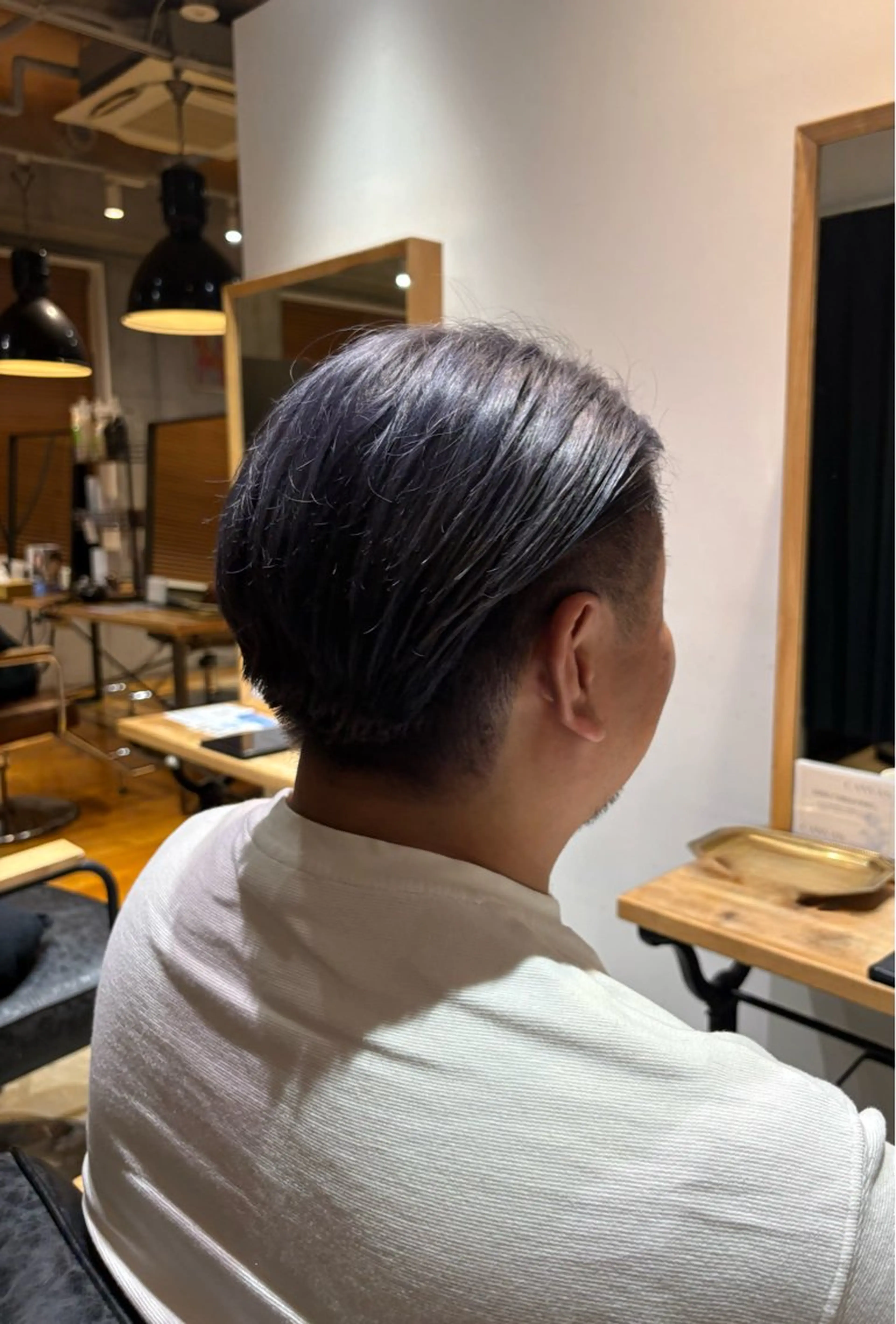 メンズ カット インナーカラー 🌍櫻井海星のヘアスタイル