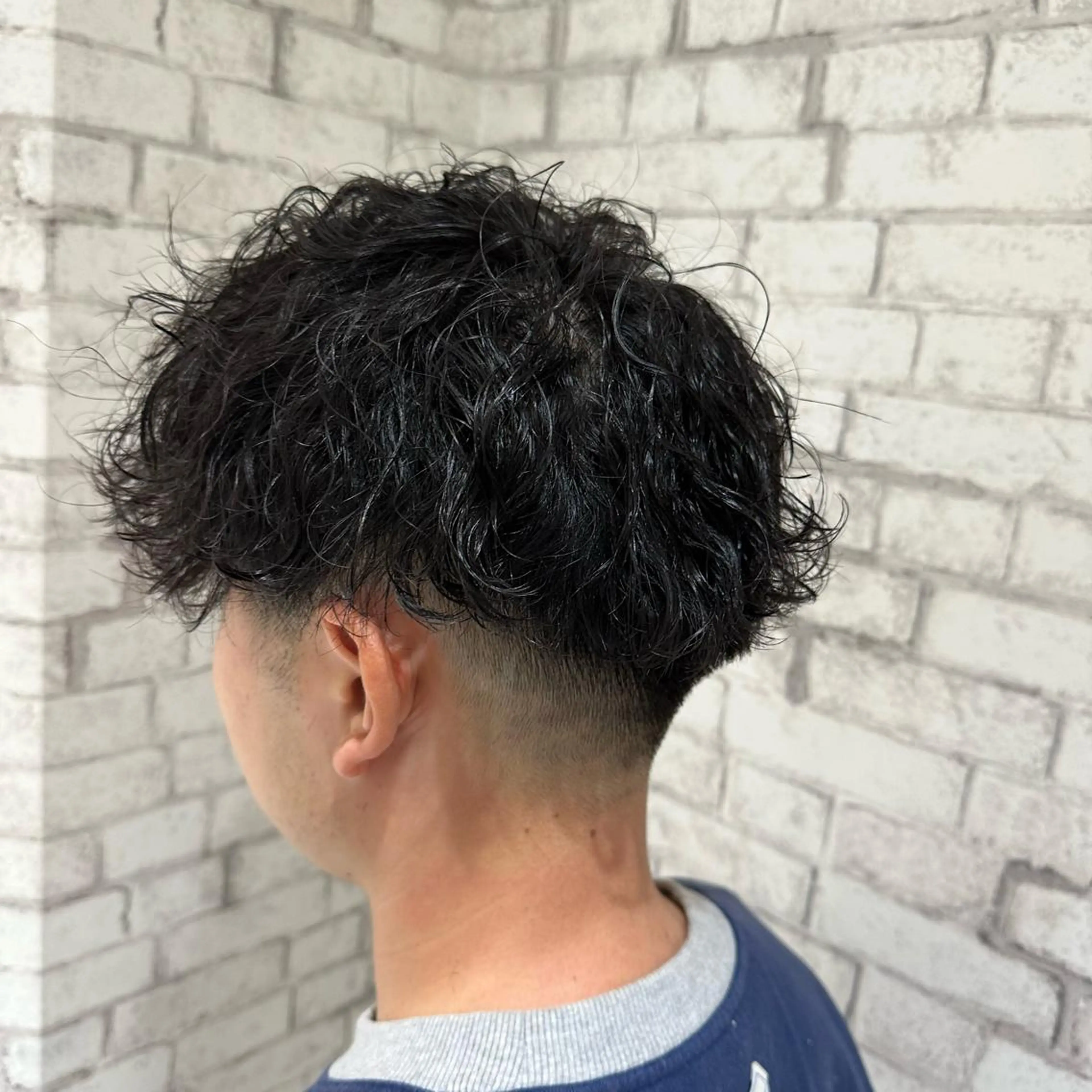 パーマ メンズ フェードカット メンズパーマ 小顔レイヤー/ 透明感カラー/増田のヘアスタイル