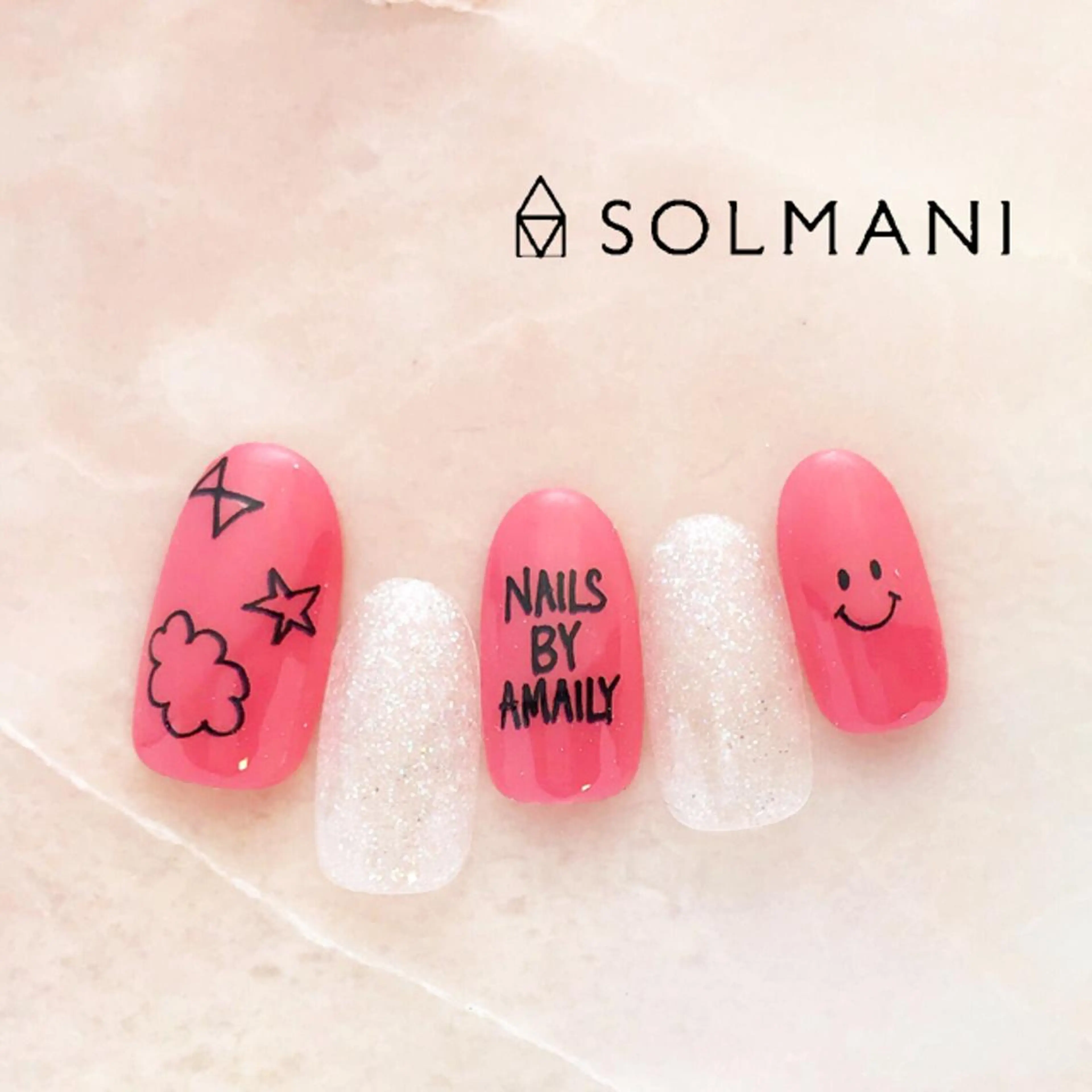 ネイル SOLMANI 予約担当のネイルデザイン