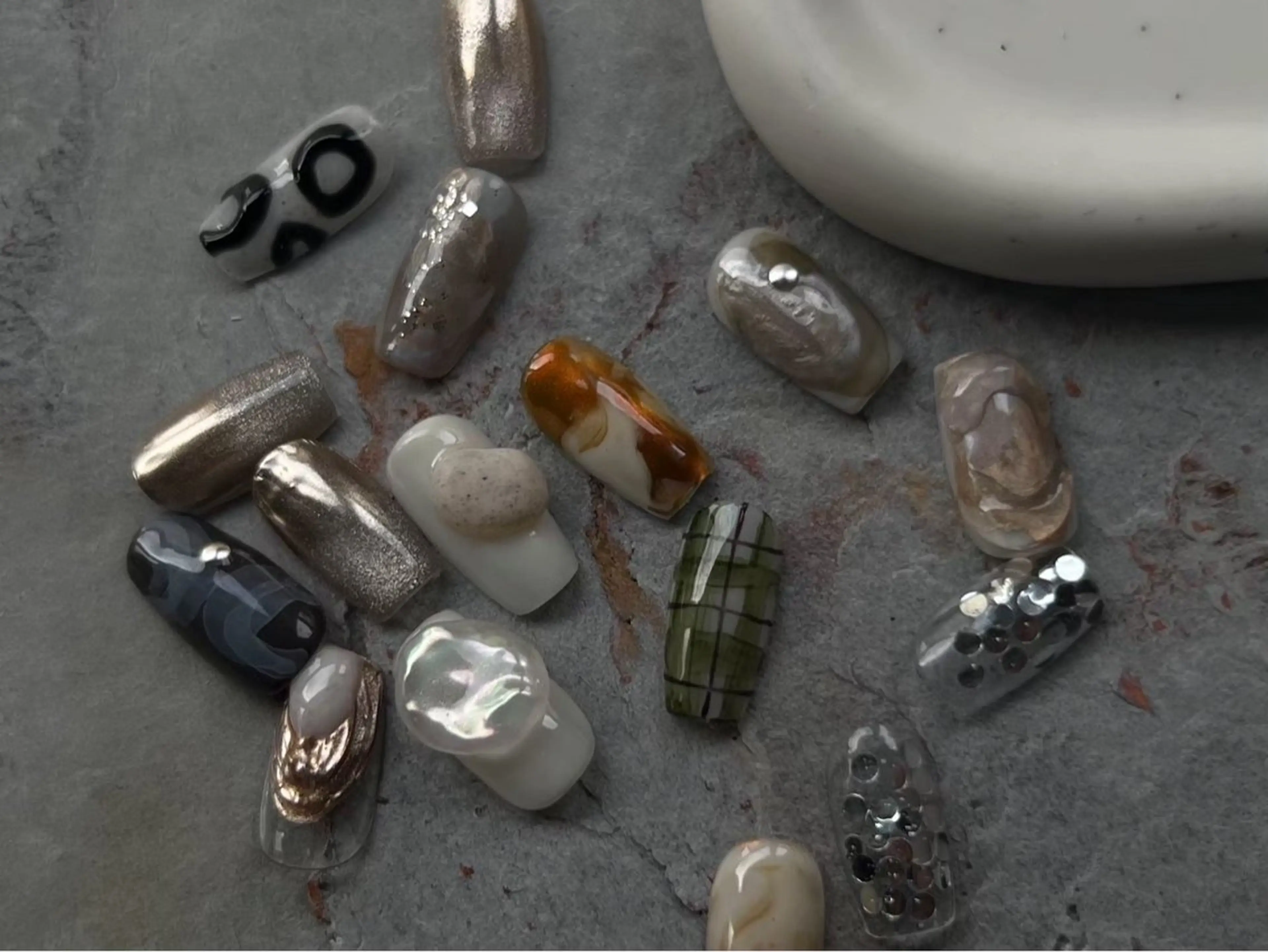 デザインコース【甘皮ケア＋自店オフ無料/他店オフ＋1,000円】の写真