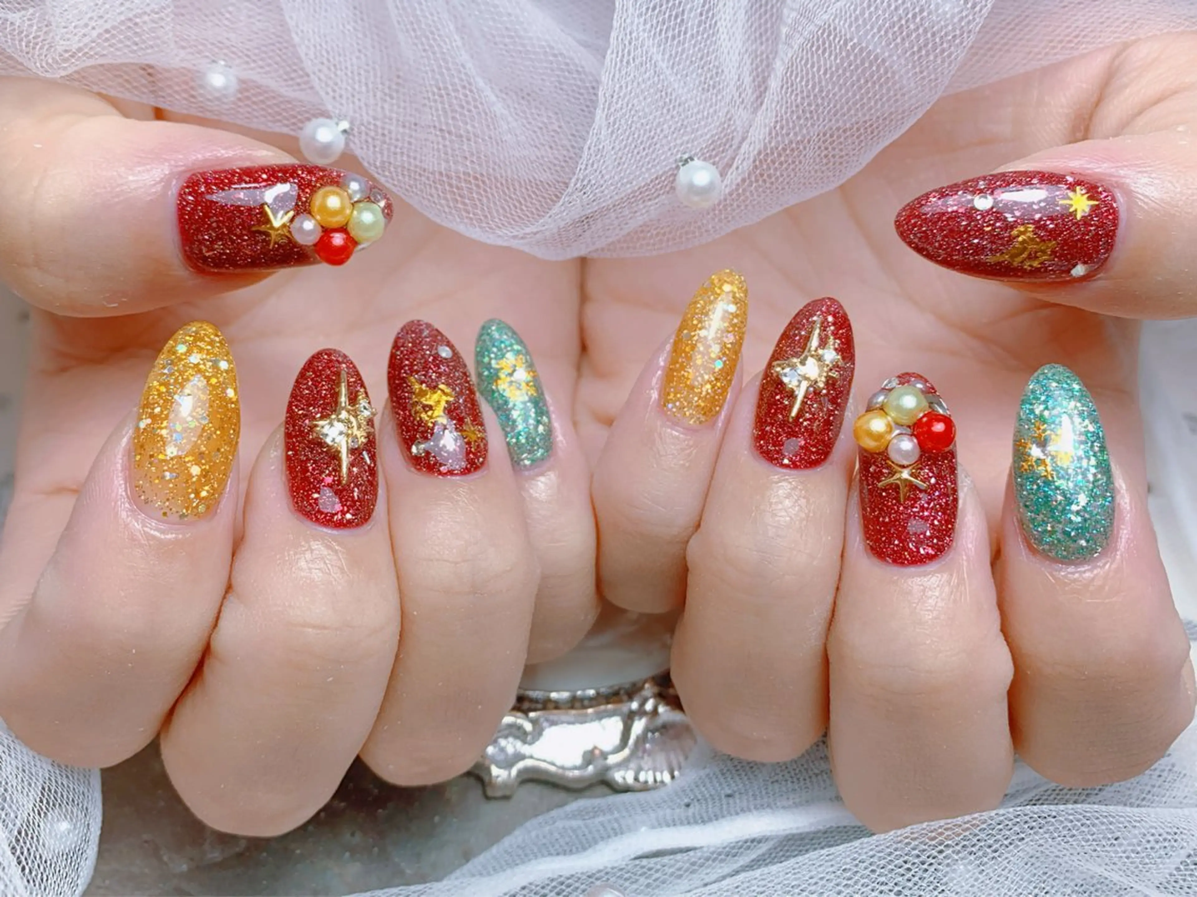 ネイル ハンドネイル マジックミラー所属・マジック ミラーのネイルデザイン