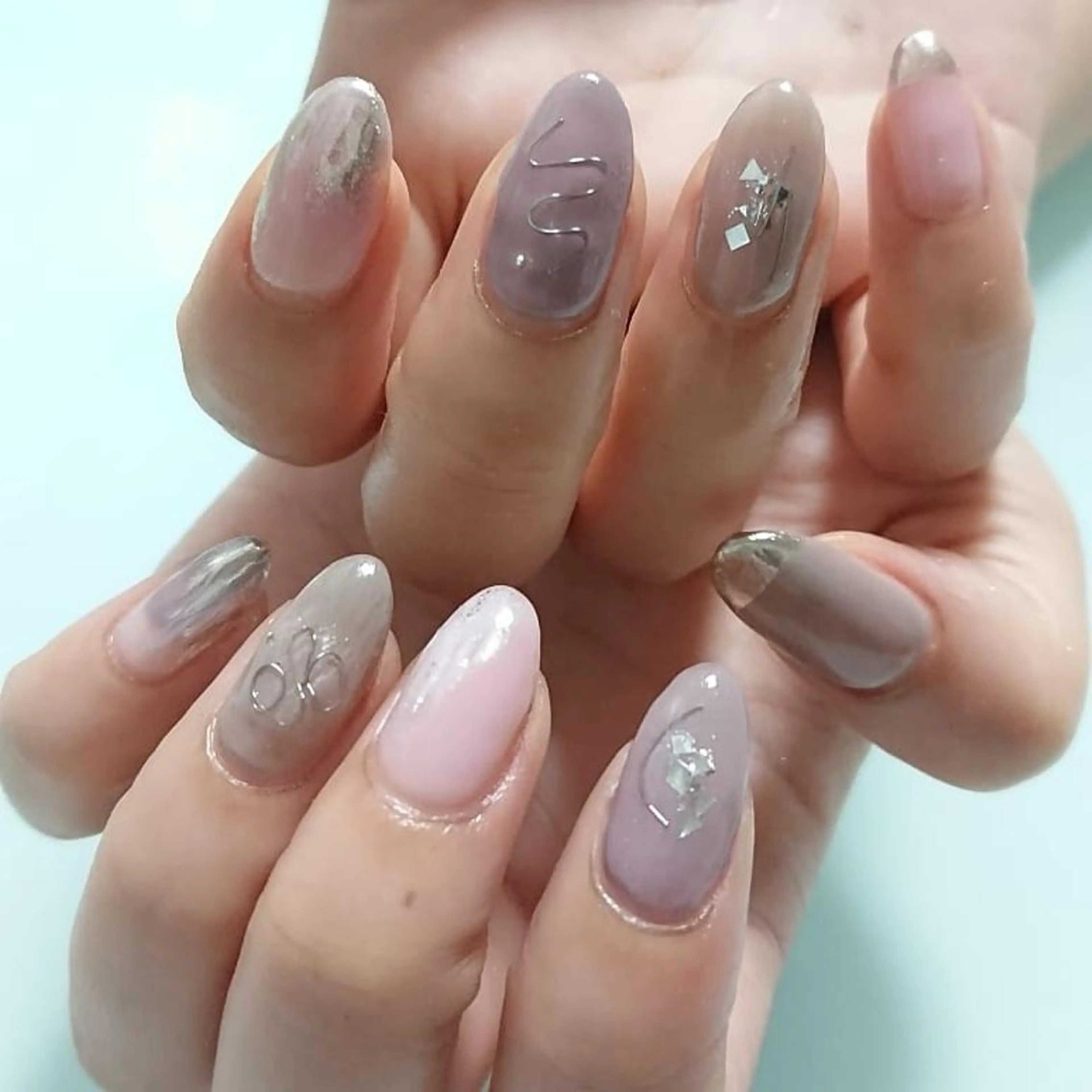 ネイル QULEONAIL所属・大城 裕麻のネイルデザイン