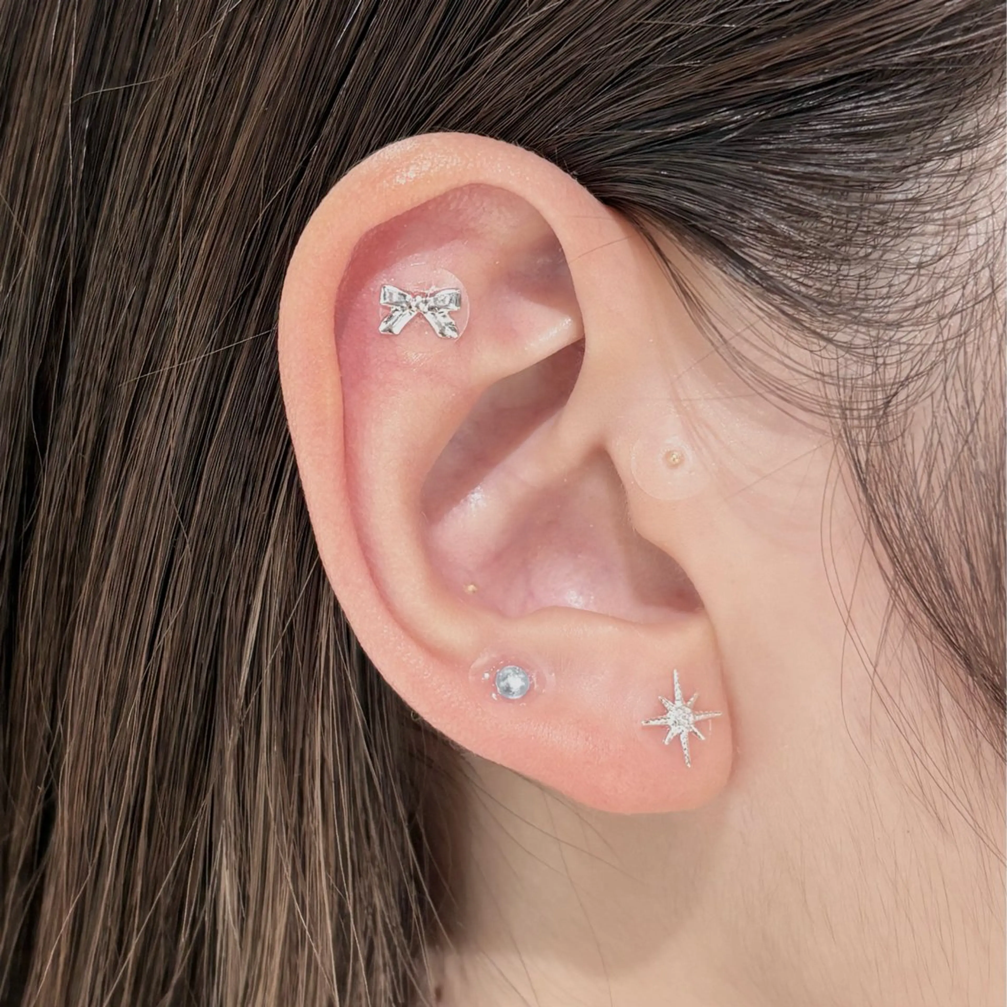 【🎀耳つぼジュエリー🎀】耳元からオシャレに可愛く🤍(6粒･10粒16粒からお選びいただけます)の写真