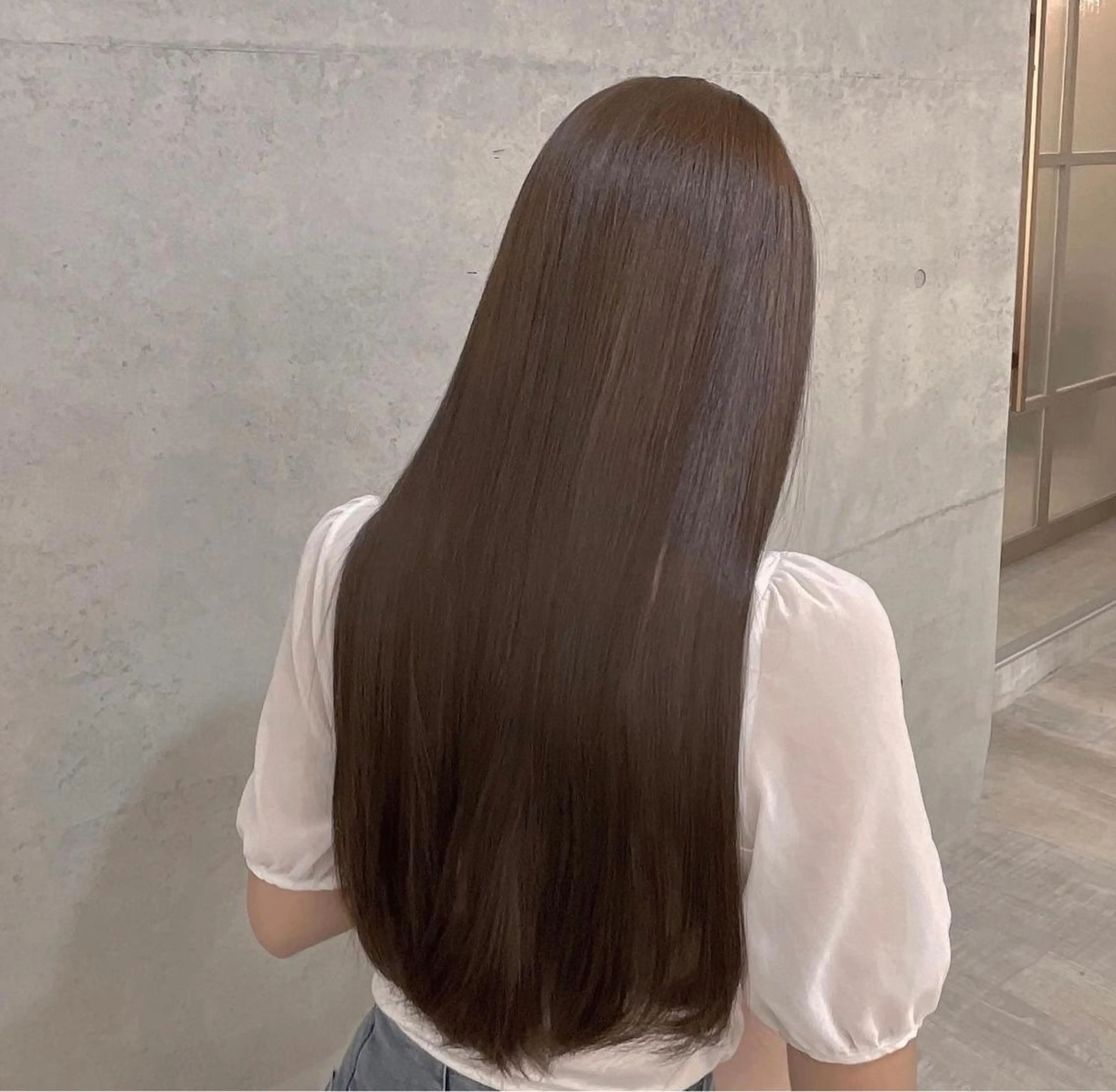 ロング カラー THESALONS所属・🤍ブリーチカラー /寄田龍樹🤍のヘアスタイル