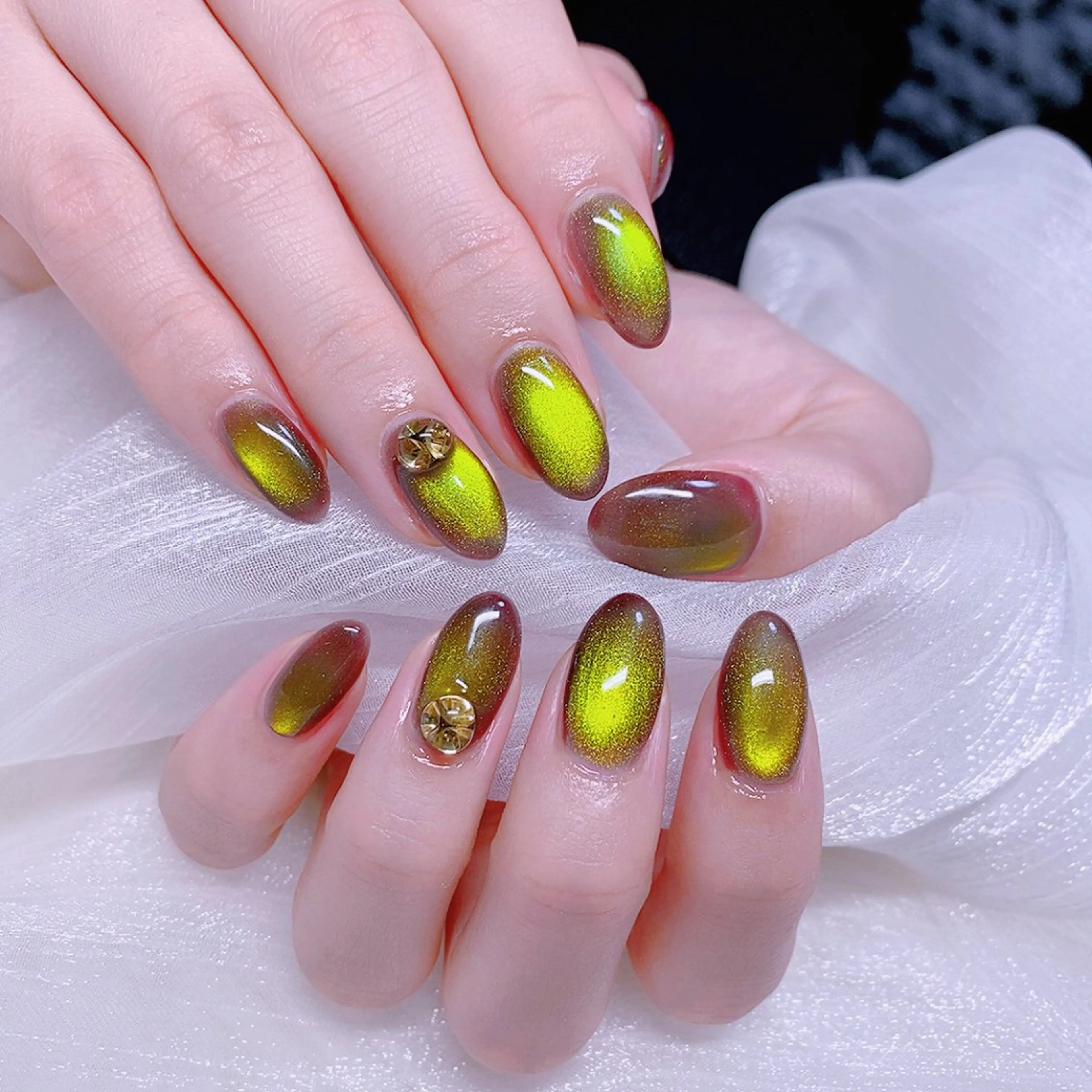 ネイル グリーン マグネットネイル Nail Yunaのネイルデザイン