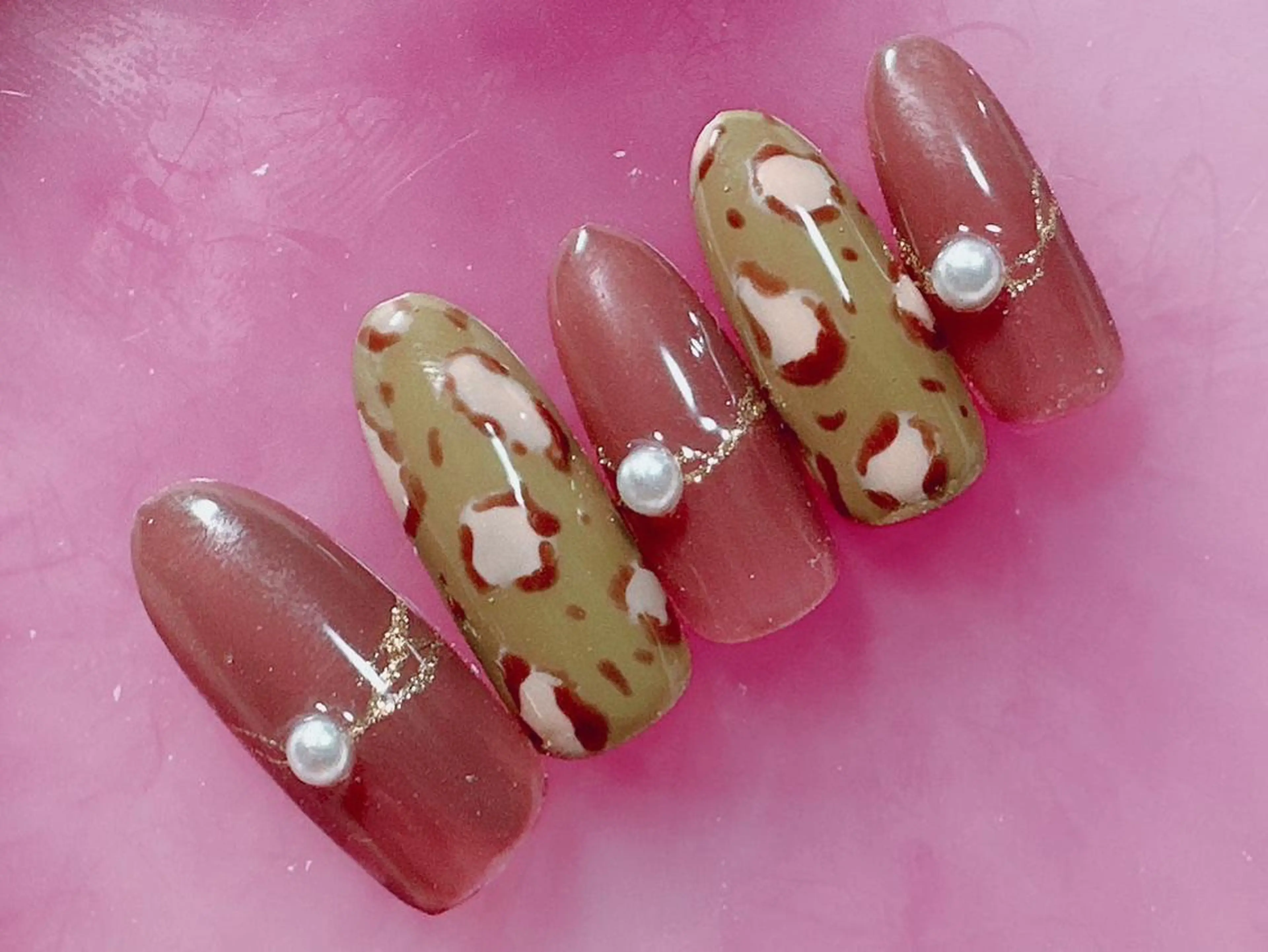 ネイル アニマル柄 ボルドー ハンドネイル アップネイル 山本のネイルデザイン