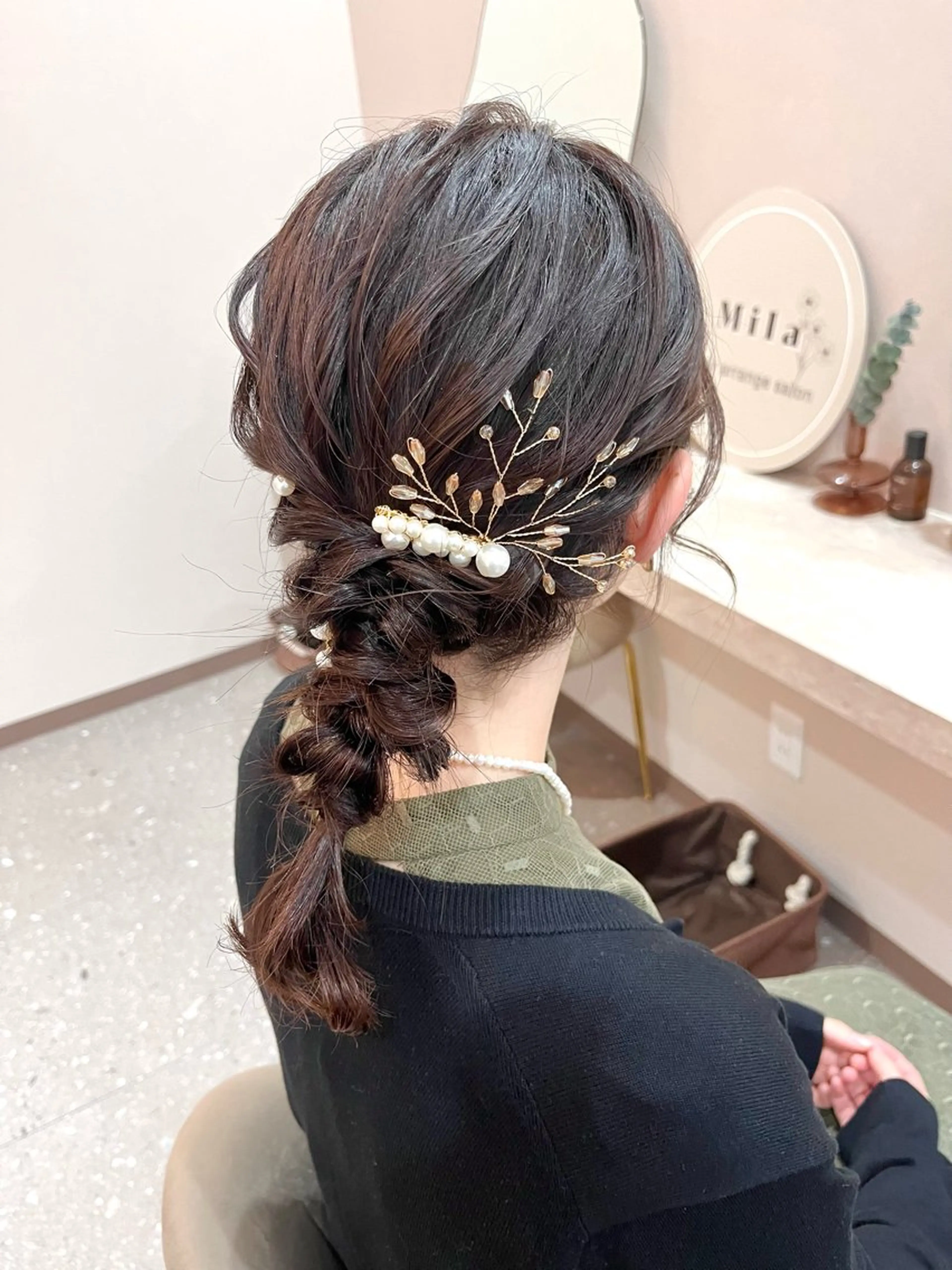 ミディアム ヘアアレンジ ヘアセット Mila Akariのヘアスタイル