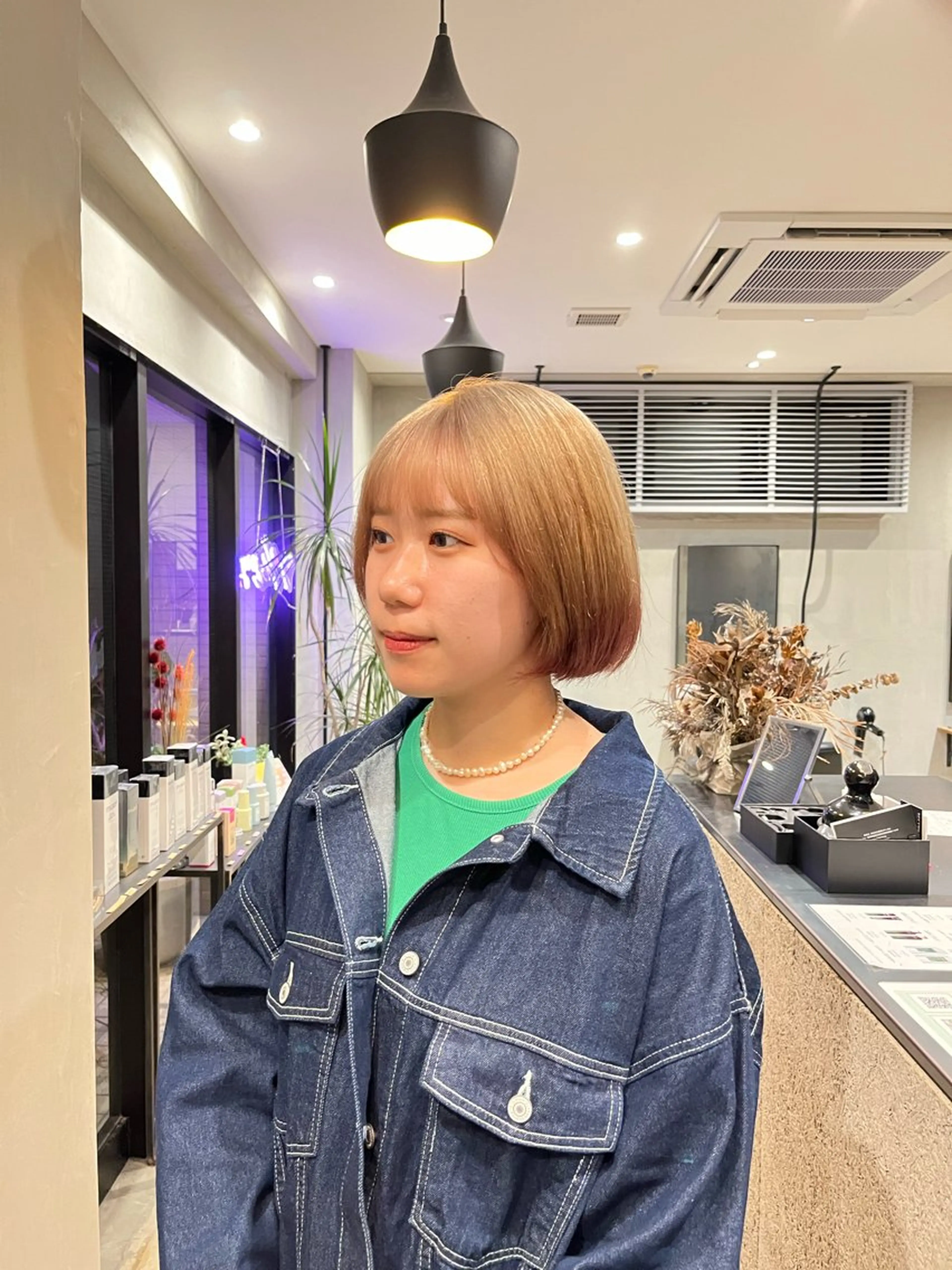 カラー ブリーチ カット ヘアカラー トリートメント こまつばらみお/レイ ヤー/ダブルカラーのヘアスタイル