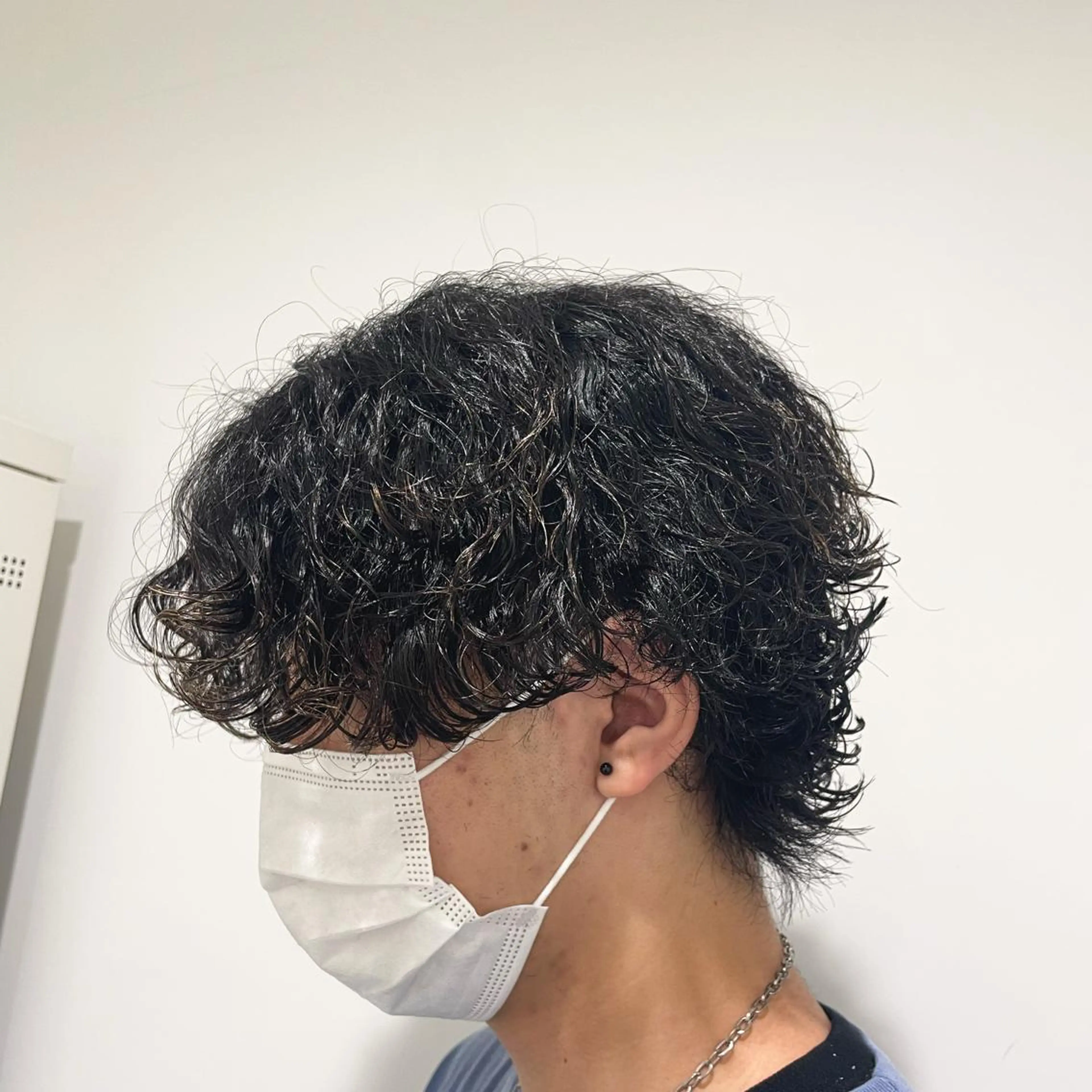 ショート パーマ ヘアアレンジ メンズ メンズパーマ 顔まわりカット の達人のヘアスタイル