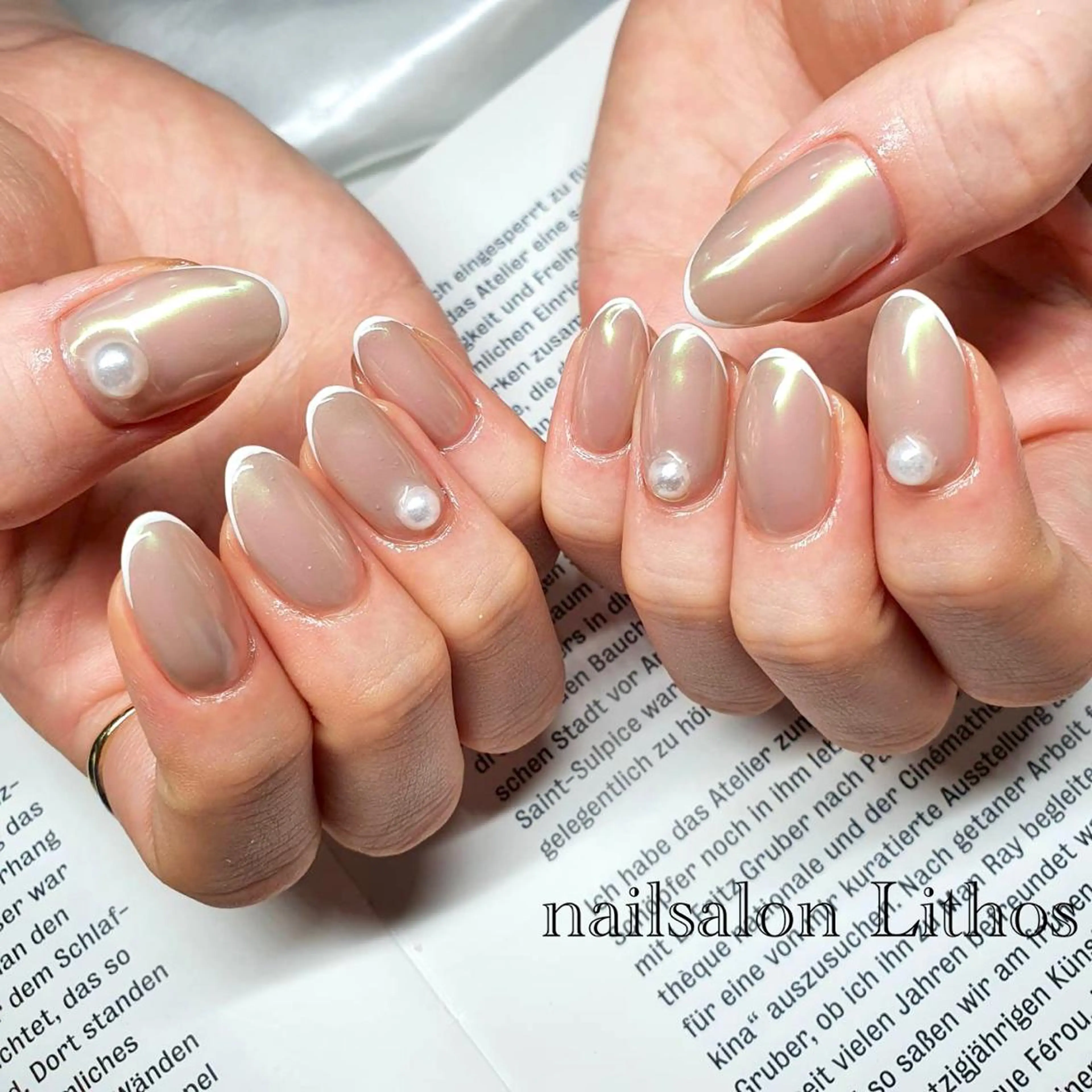 ネイル オーロラネイル フレンチネイル ハンドネイル nailsalon Lithos所属・nailsalon Recontreのネイルデザイン