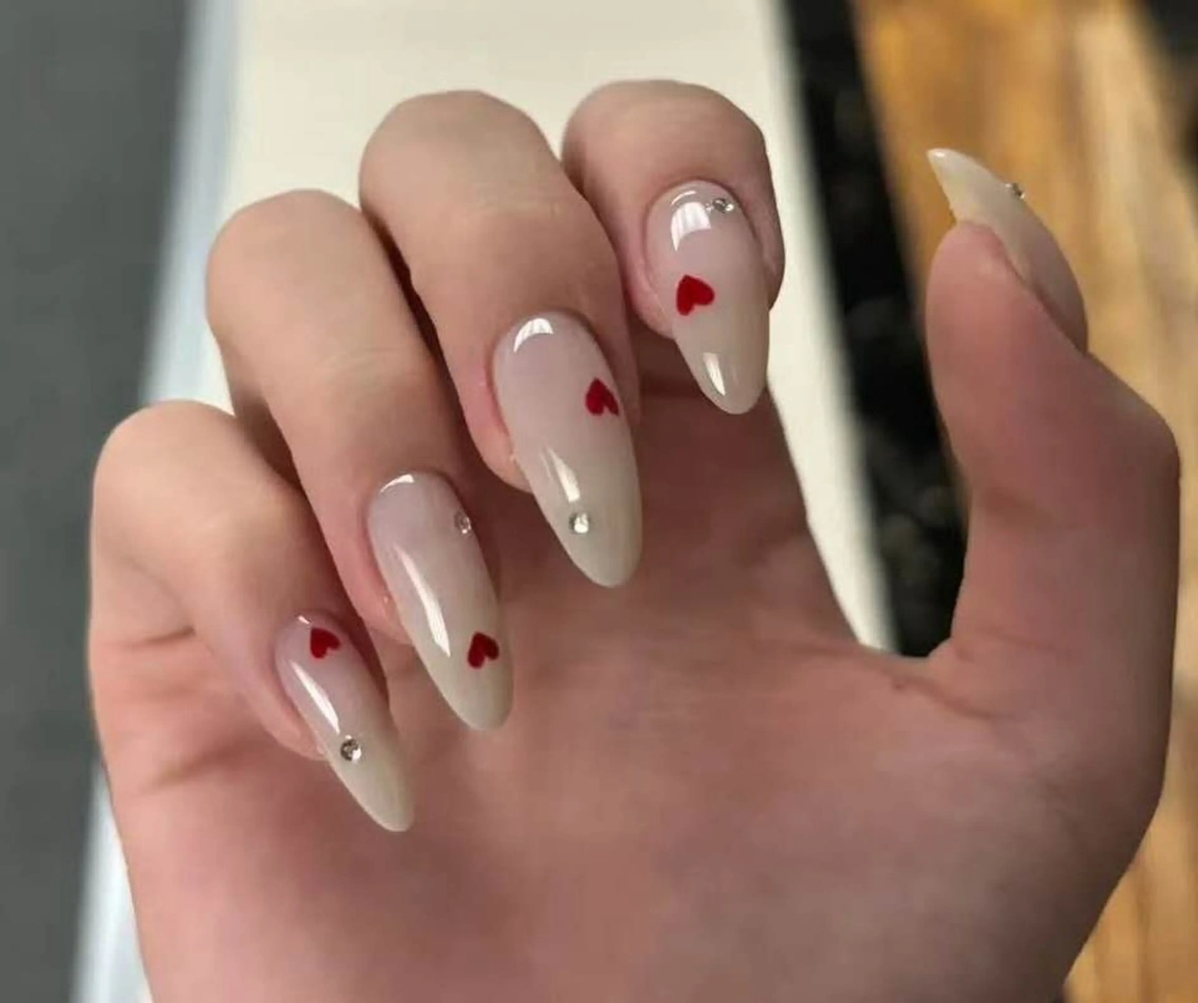 ネイル オーロラネイル フラワーネイル フットネイル フレンチネイル ジェルネイル ハンドネイル 相沢 さやかのネイルデザイン