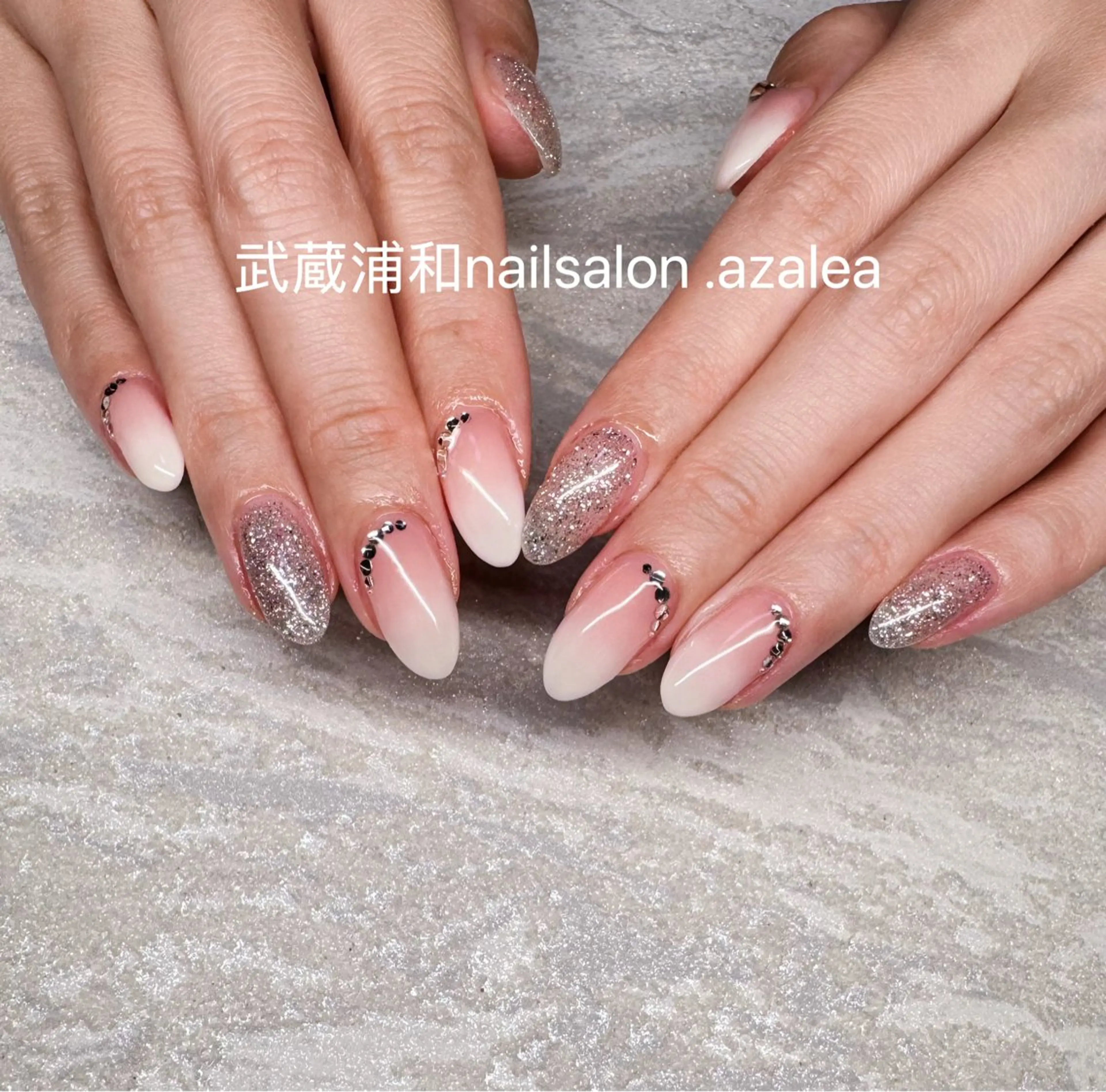 ネイル ハンドネイル R inのネイルデザイン