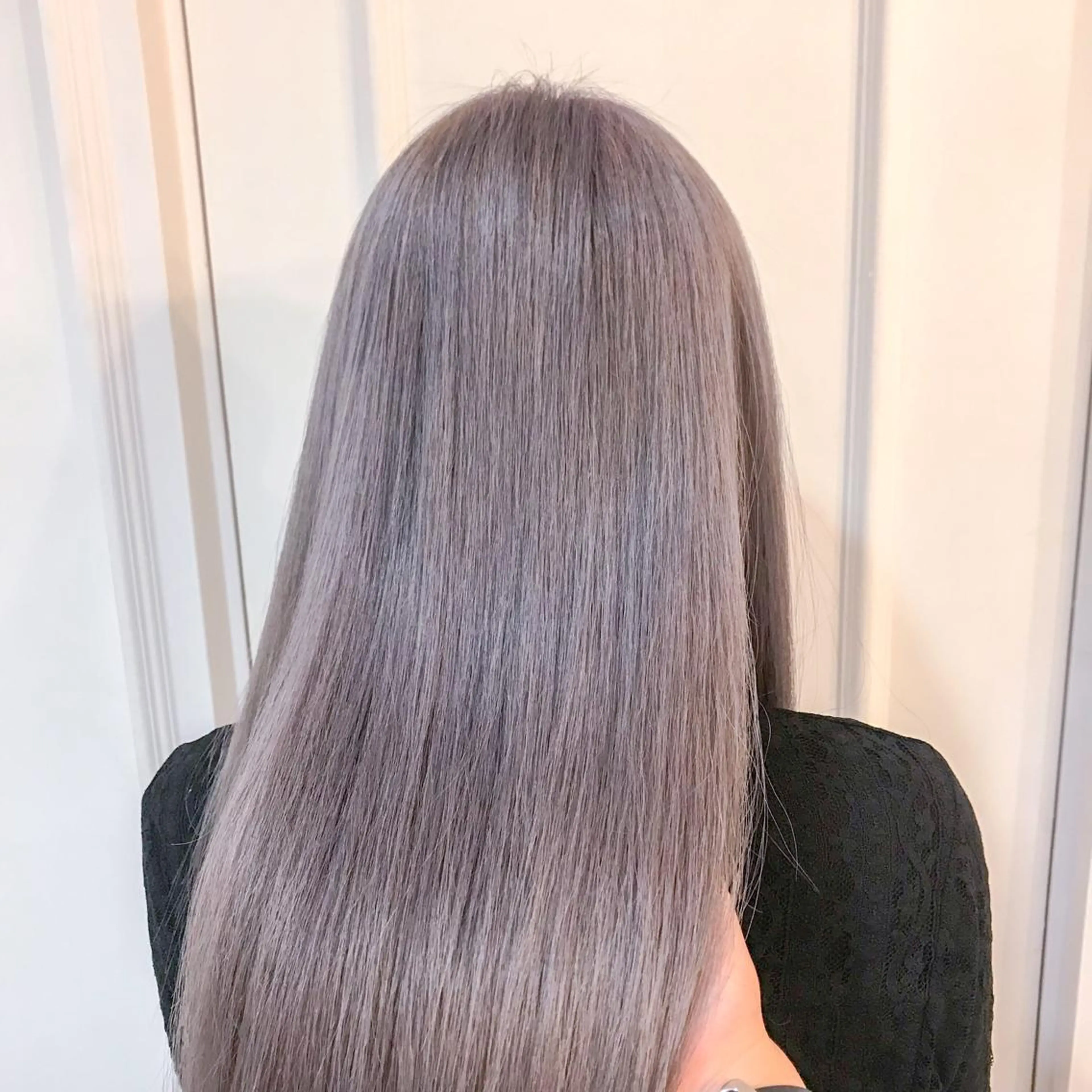 ロング カラー SHIN/レイヤー カット×クロスパーマのヘアスタイル