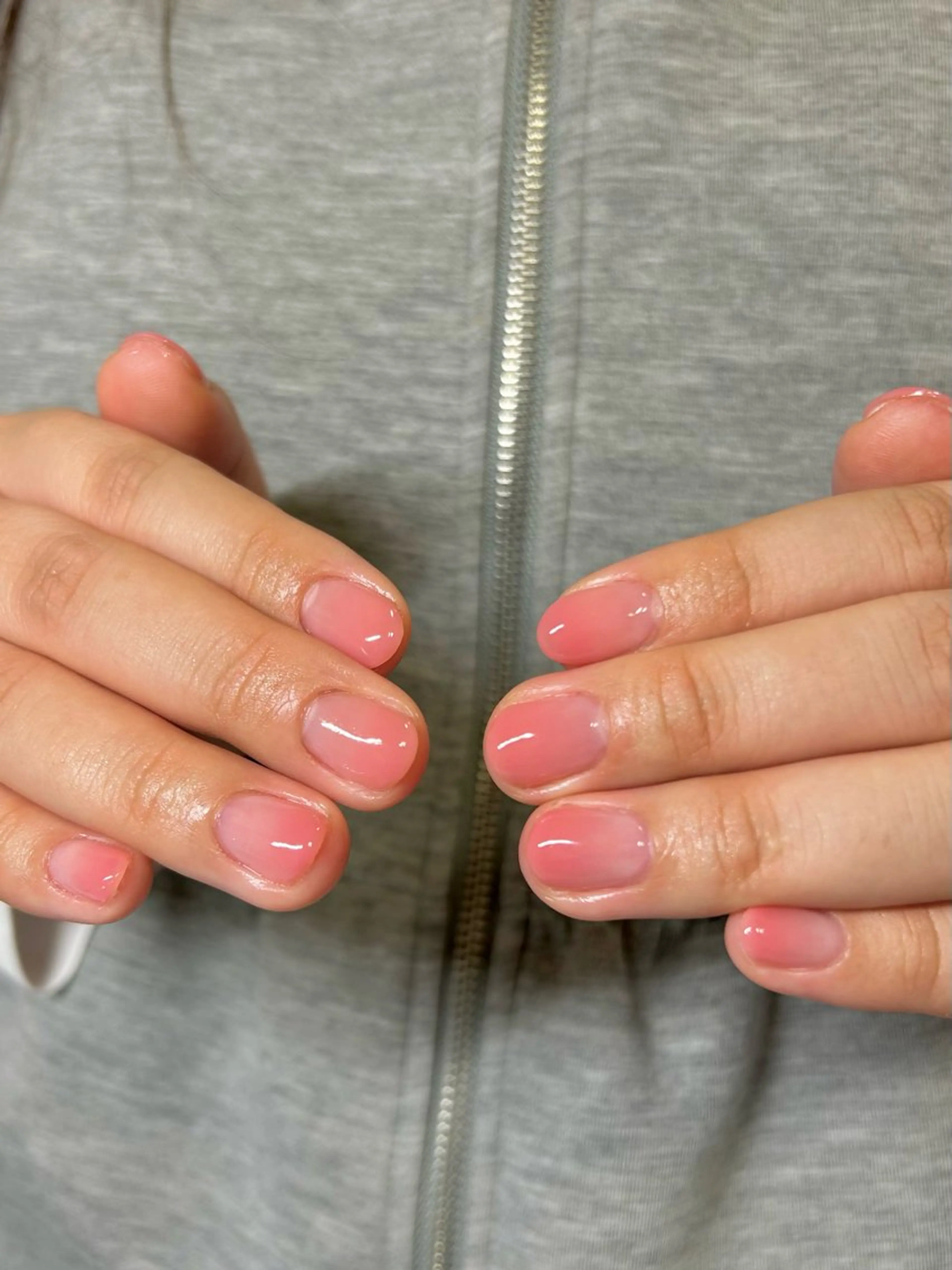 ネイル グラデーション private nailsalon Alice所属・Alice / Nanaのネイルデザイン