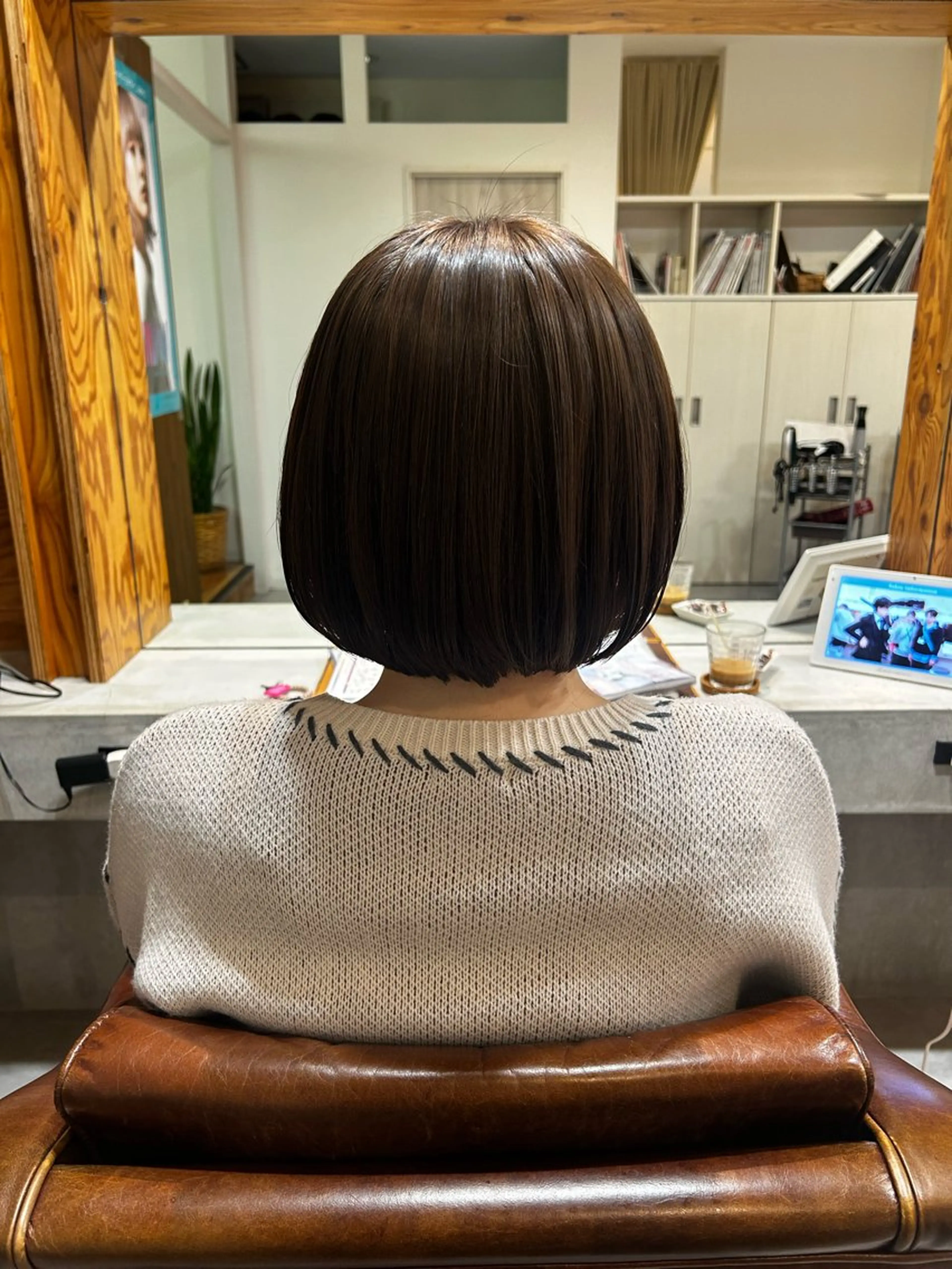 ショート カラー グレージュ ボブ adorable 樋口円のヘアスタイル