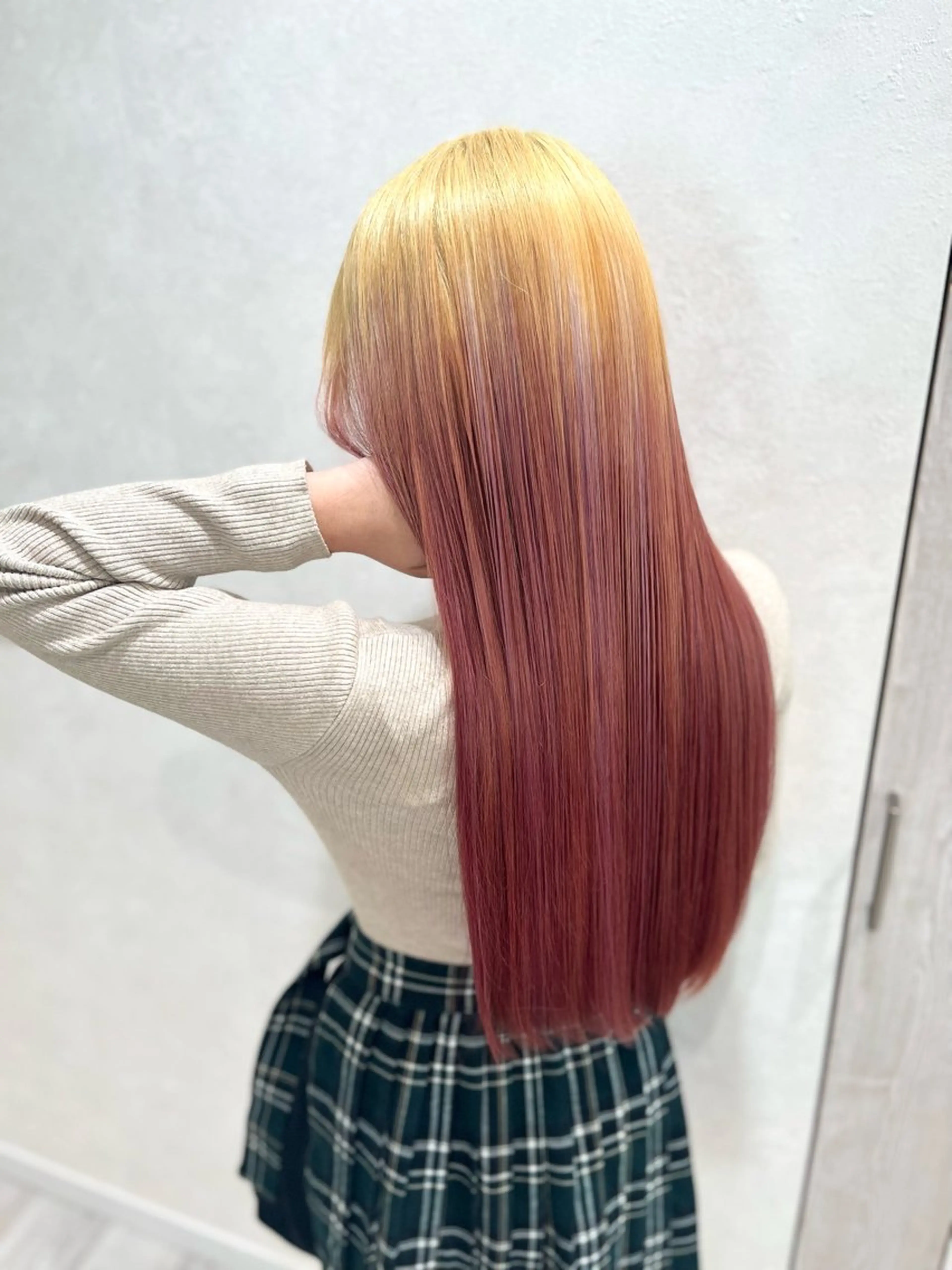 ロング カラー ✨️ハイトーン/ 艶髪/関澤敦人のヘアスタイル
