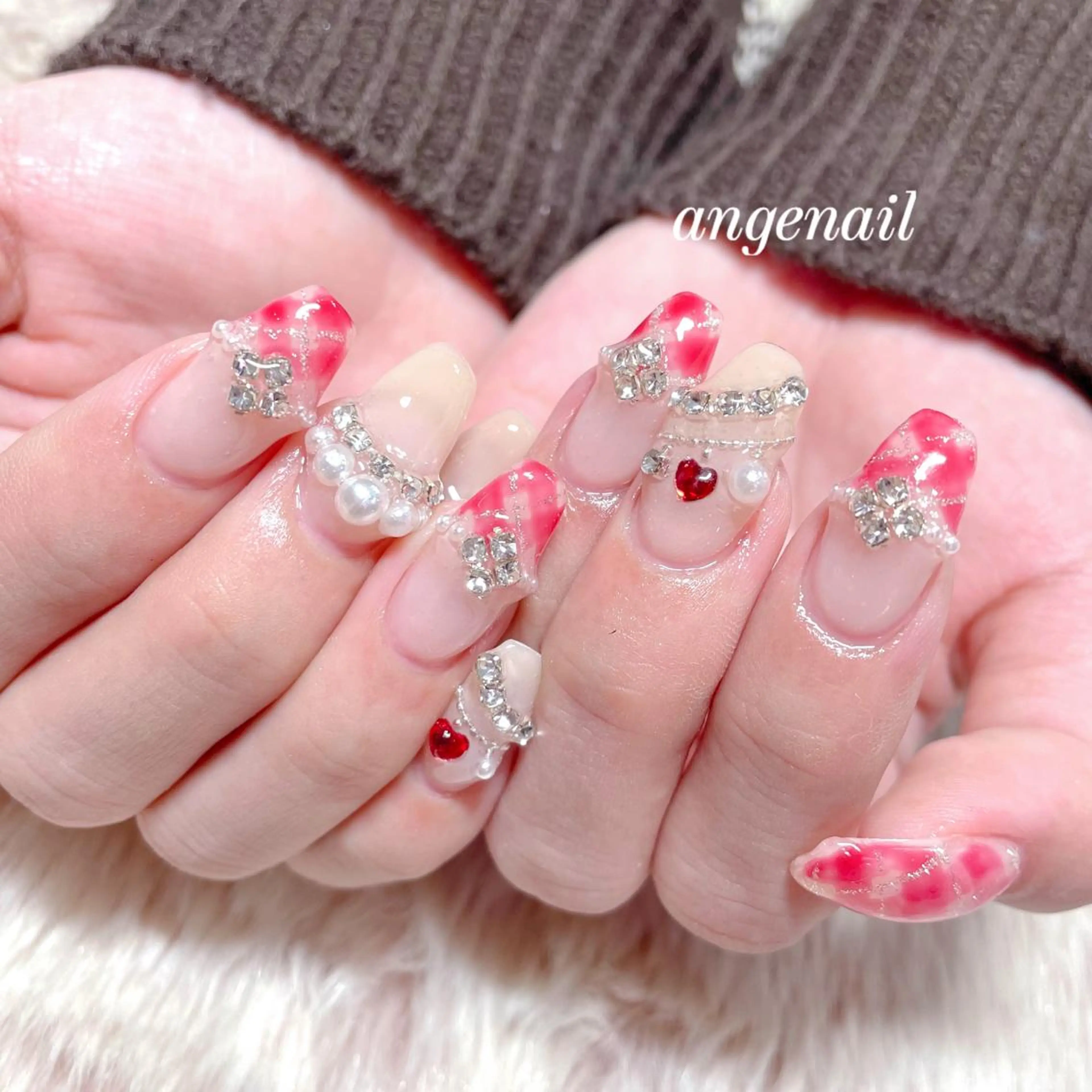 ネイル ハンドネイル オーナーネイリスト MAKIのネイルデザイン