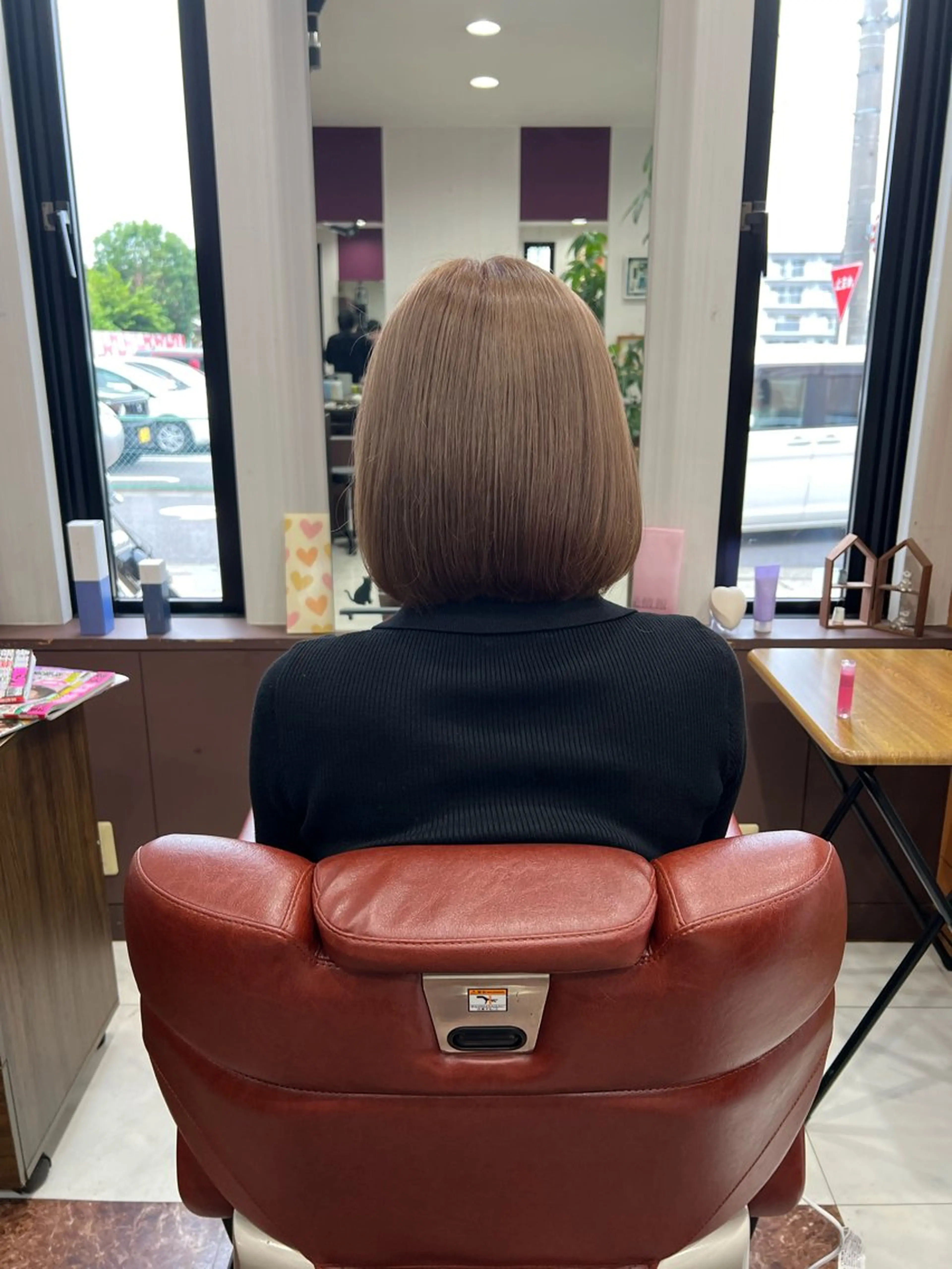 ミディアム カラー ベージュカラー ブリーチ ヘアカラー sir mix所属・藤田 竜成のヘアスタイル