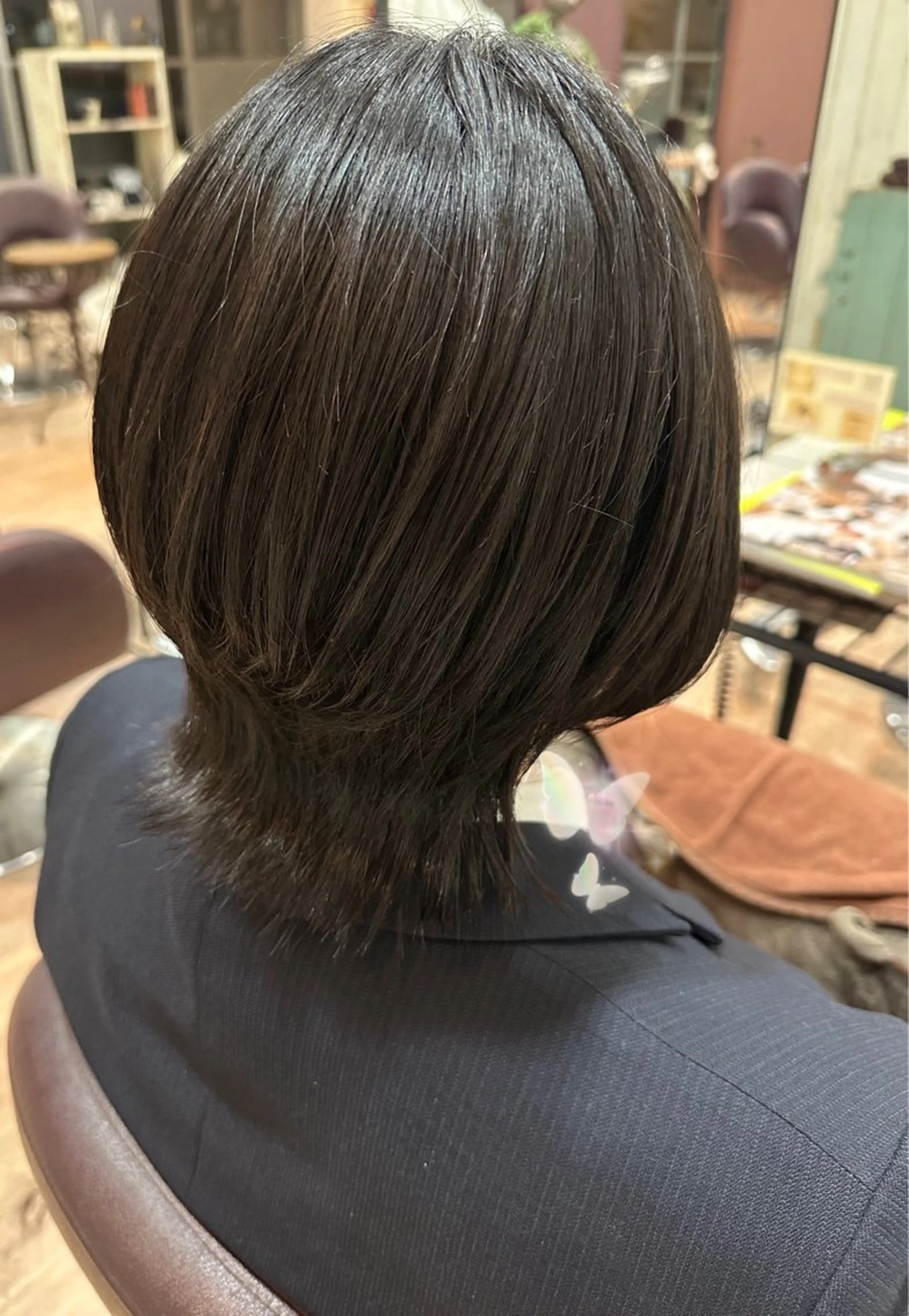 ショート ショートヘア ウルフカット カット ヘアカラー ツヤ髪質改善 💜れいな💜のヘアスタイル