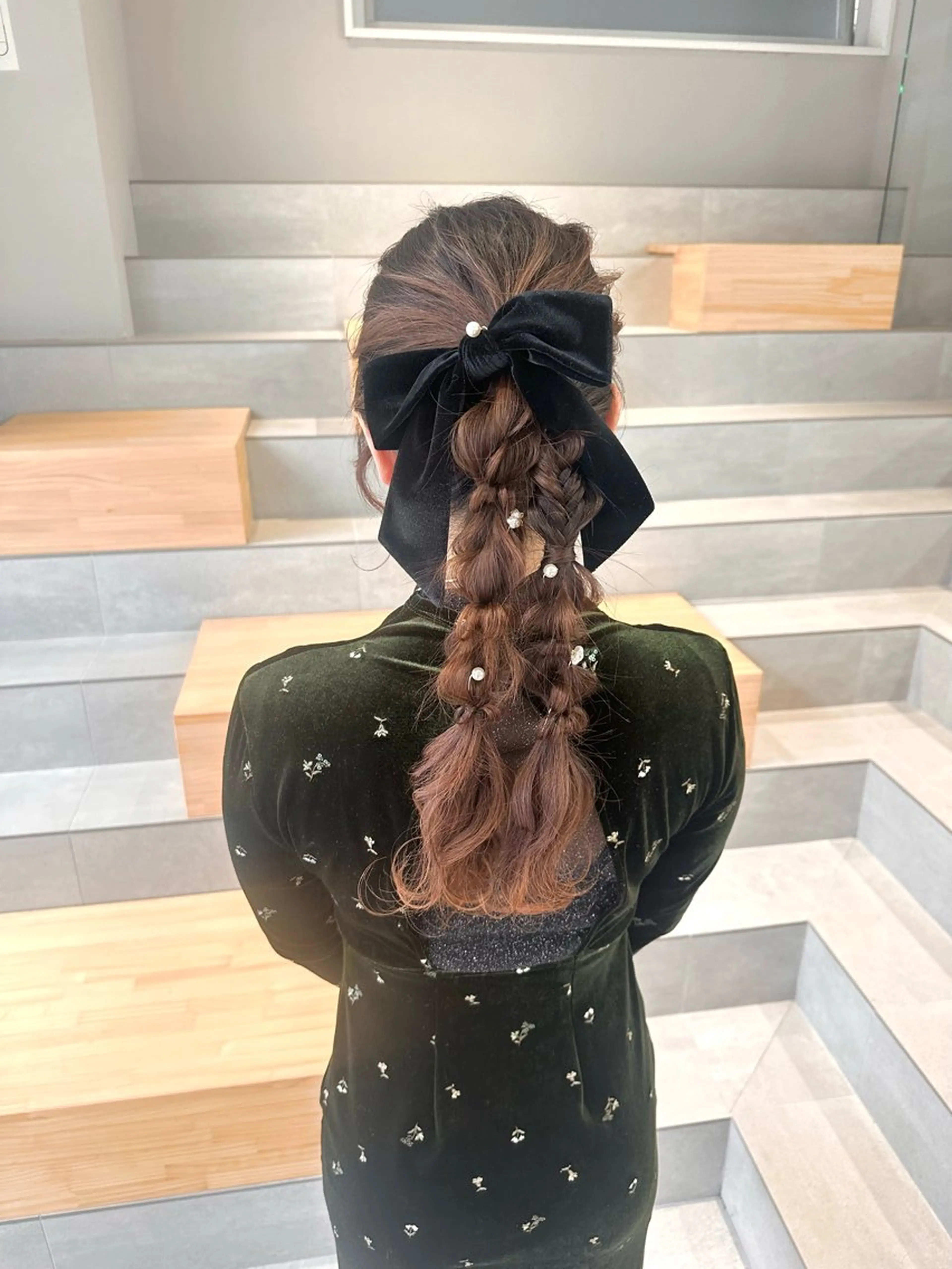 ロング ヘアアレンジ ヘアセット 染谷 遥花のヘアスタイル