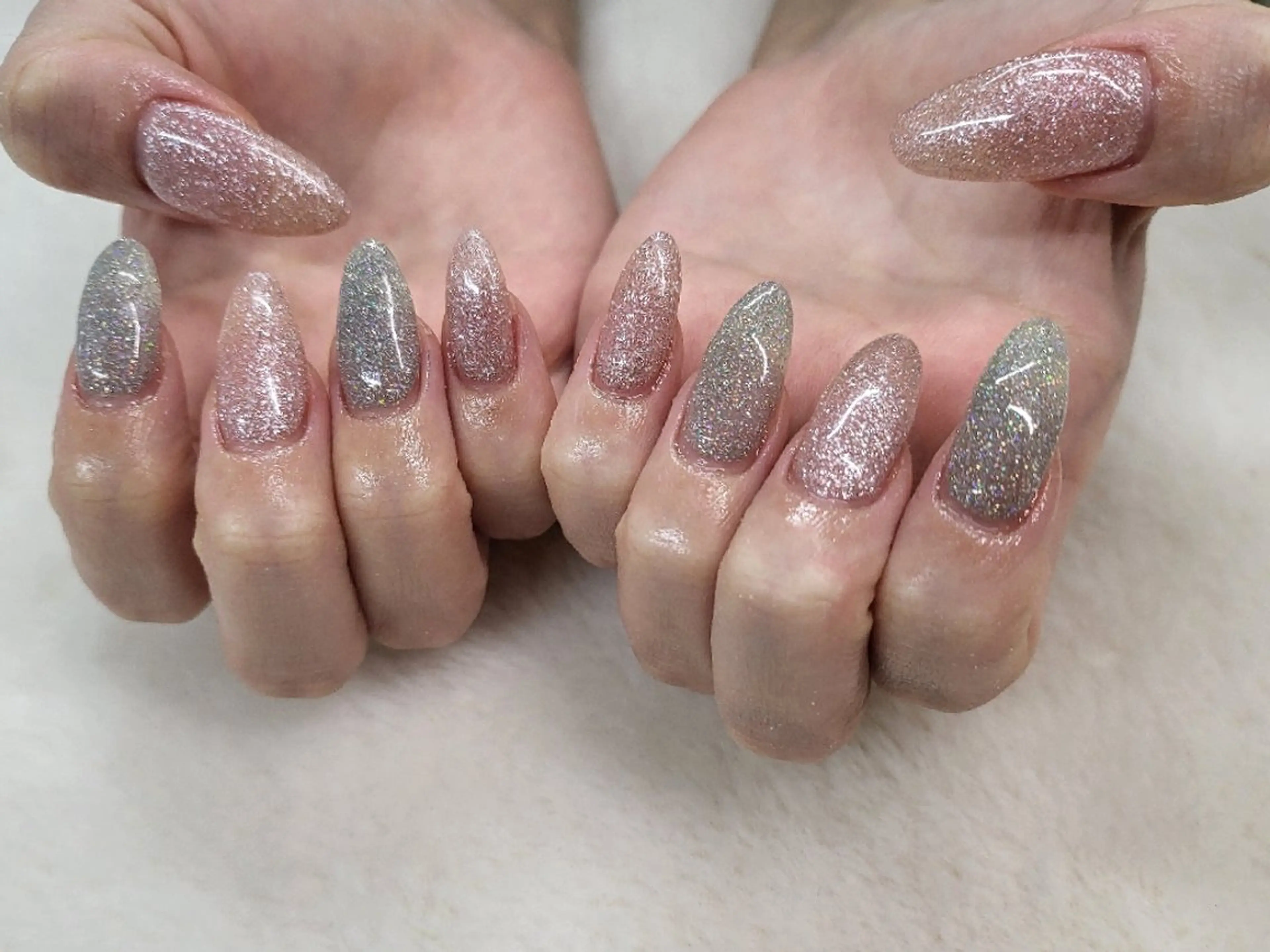 ネイル フラッシュネイル キラキラネイル ハンドネイル フットネイル ハンドケア 心斎橋Salon Epokkuのネイルデザイン