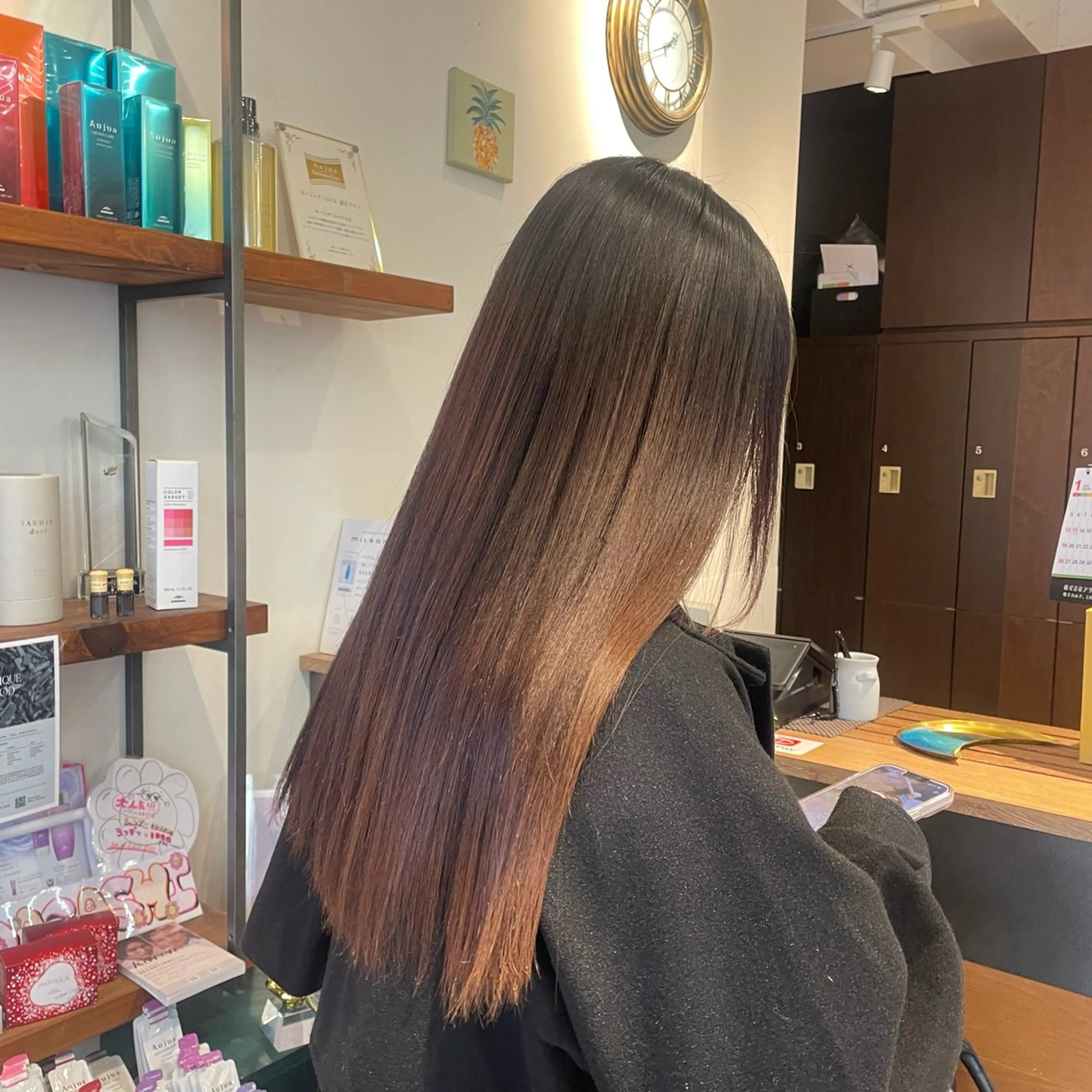 [クセ・うねりがしっかり取れてサラツヤになりたい方必見💫🫧]ストレート(縮毛矯正)の写真