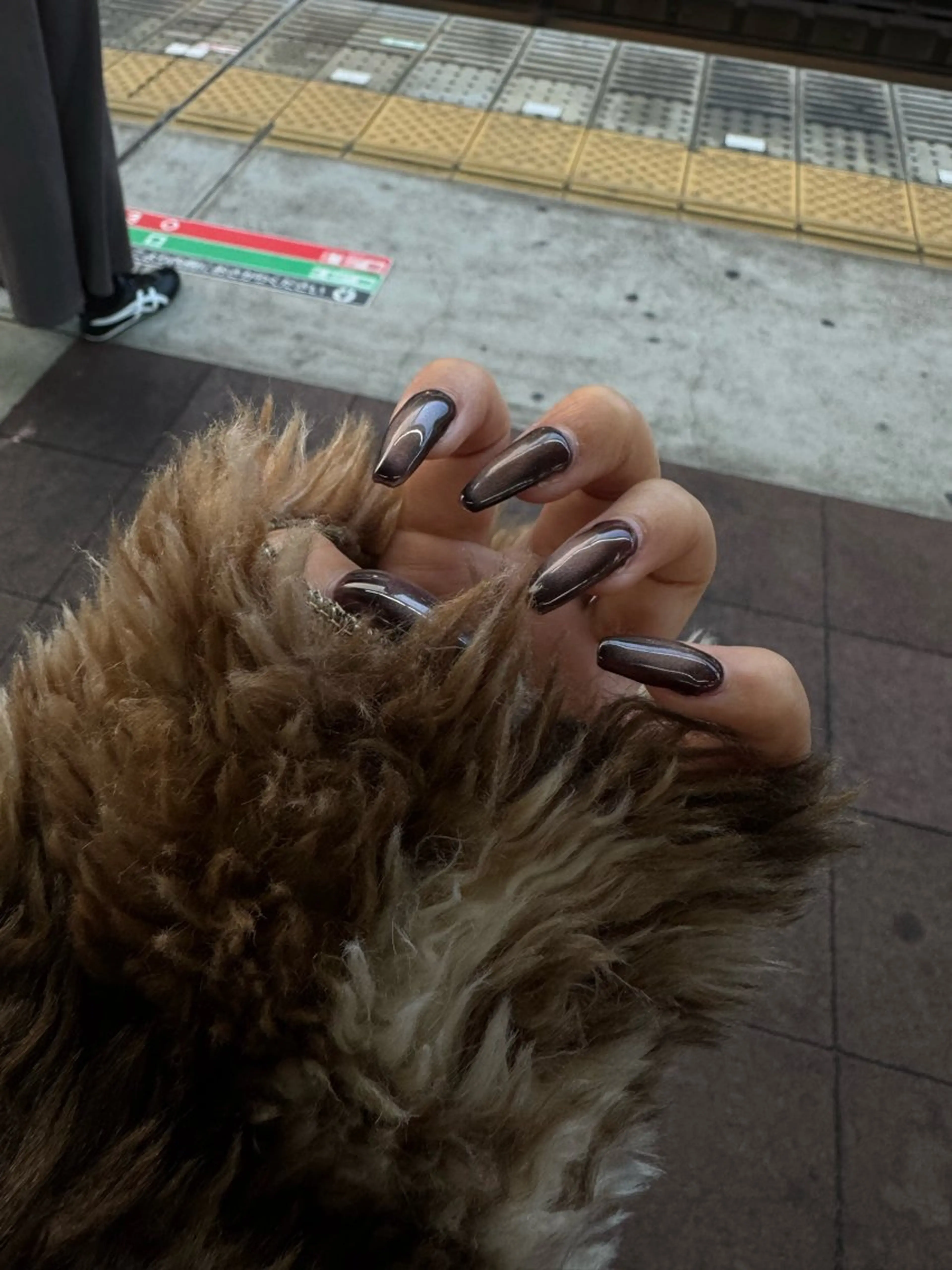 ネイル ボルドー マグネットネイル miyamoto airuのネイルデザイン