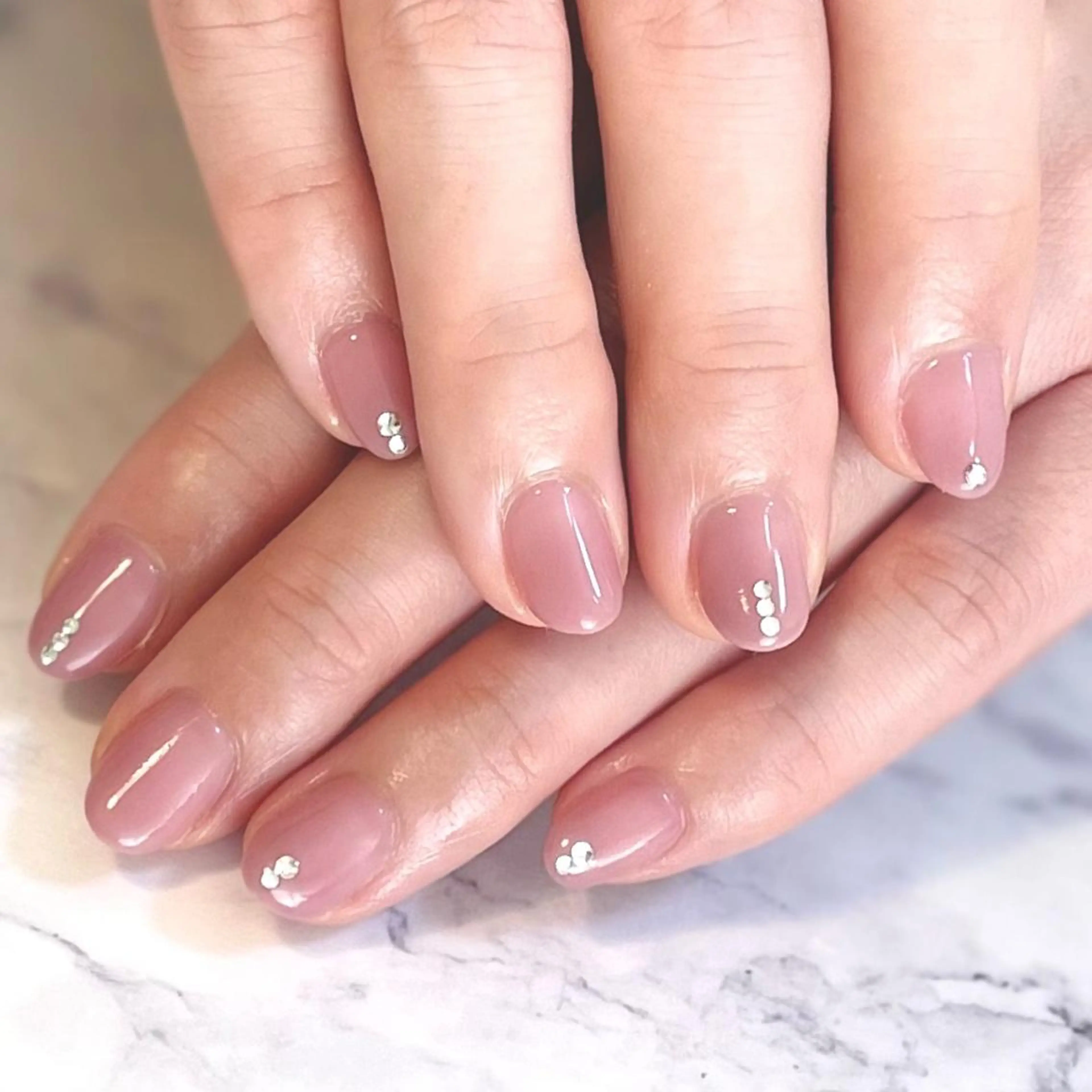 ネイル ワンカラーネイル KOMINE TOMOKOのネイルデザイン