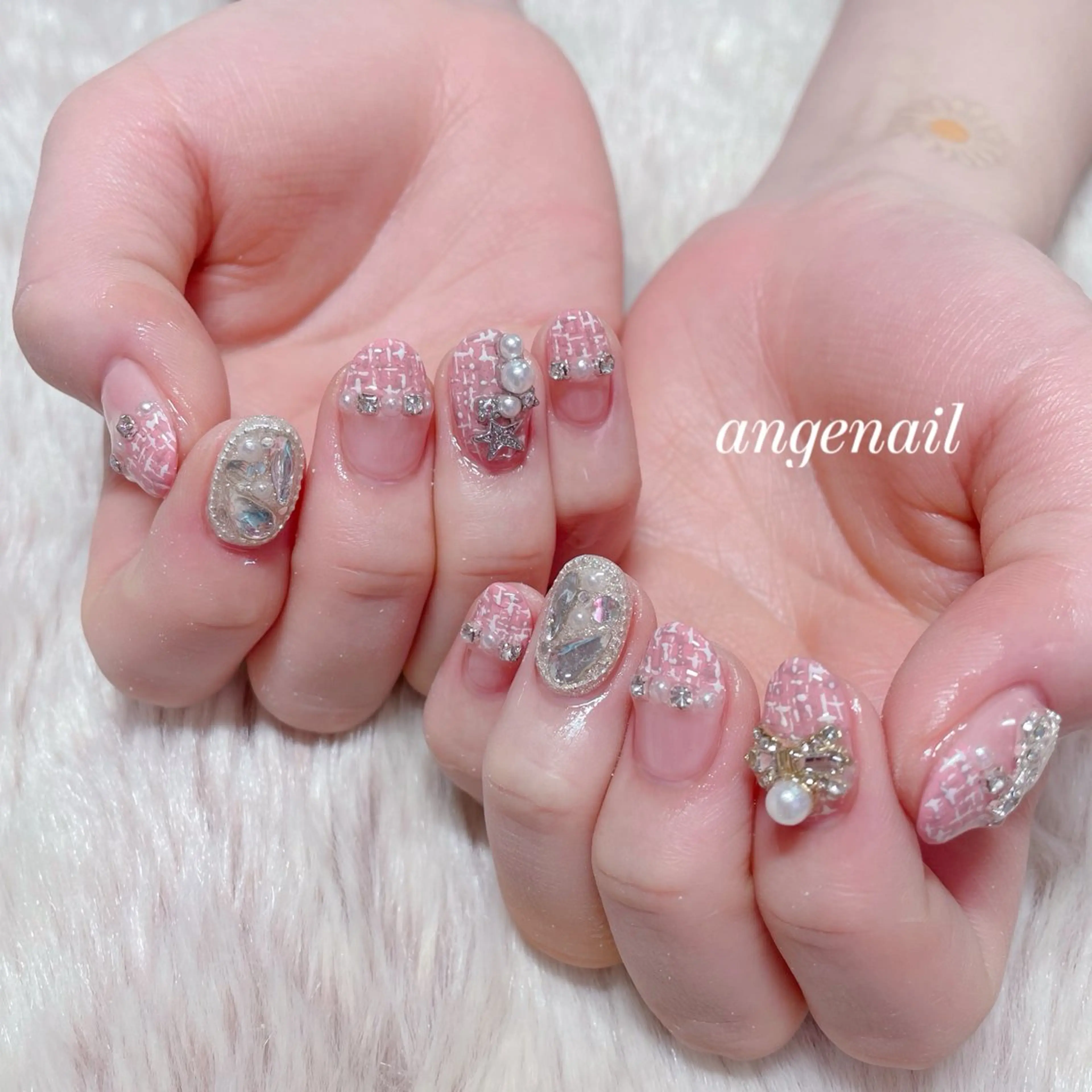 ネイル ハンドネイル オーナーネイリスト MAKIのネイルデザイン