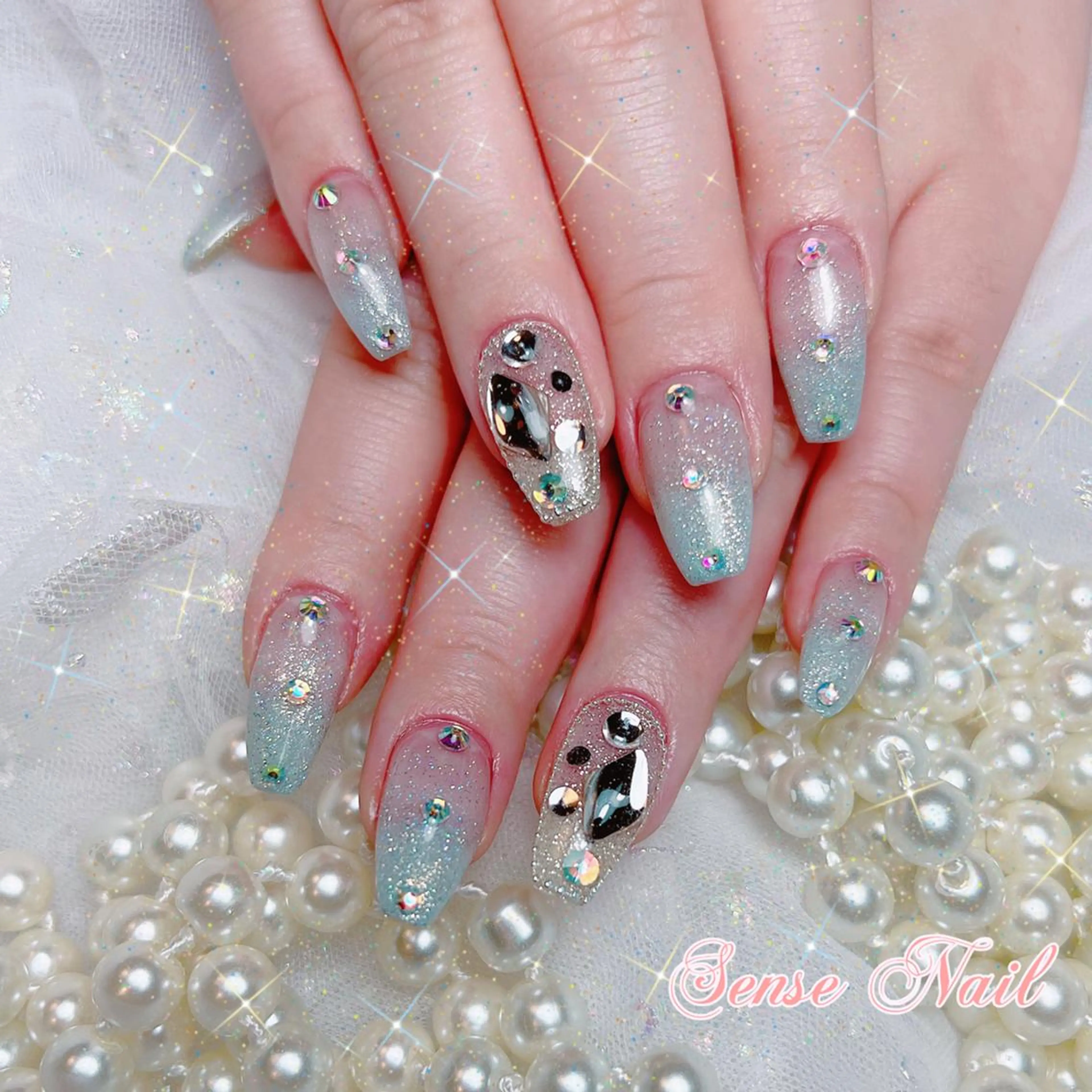 ネイル Kurieitibu 🍬Byu~tīのネイルデザイン