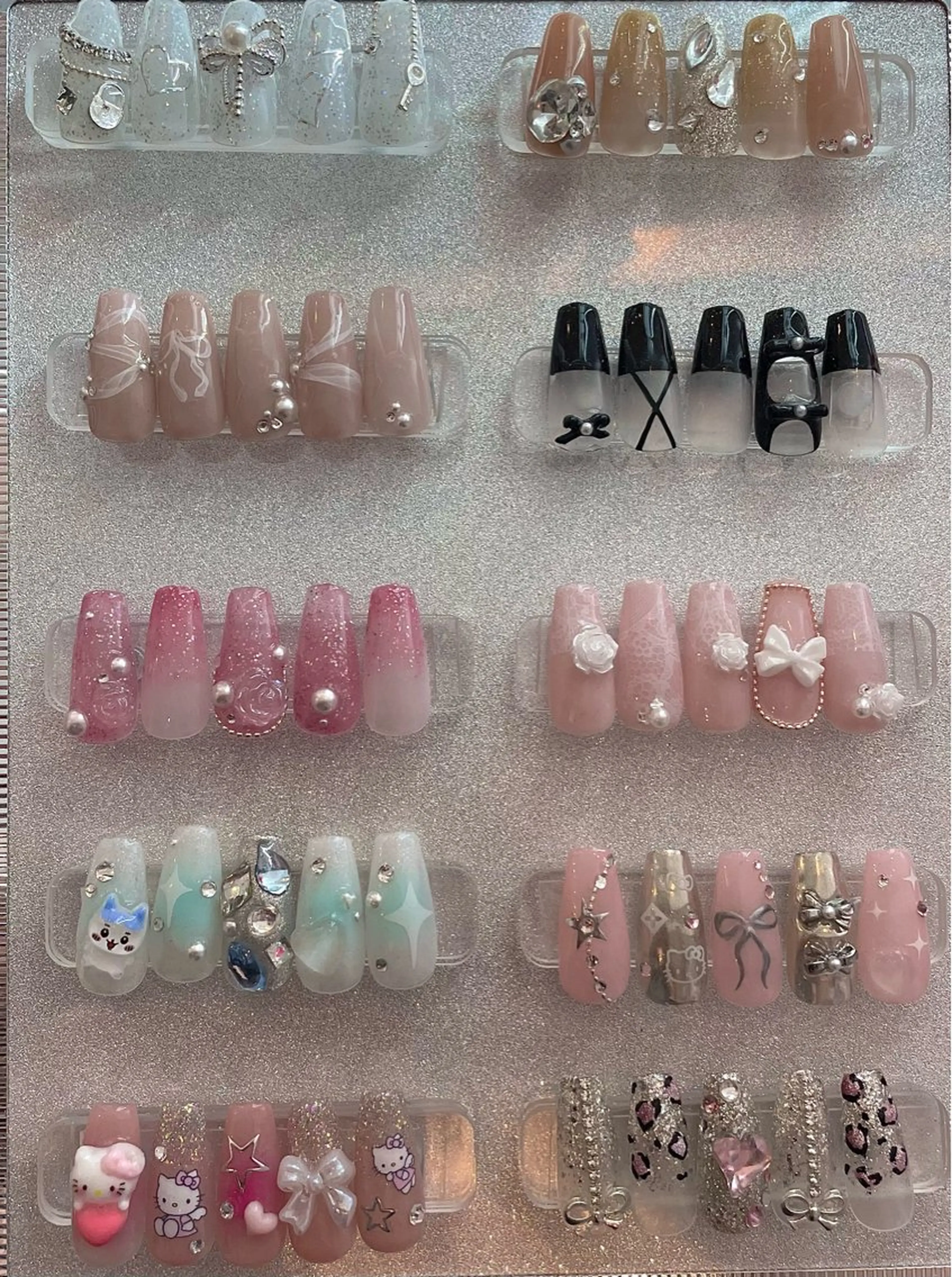 ネイル VENUS BELT AYAKAのネイルデザイン