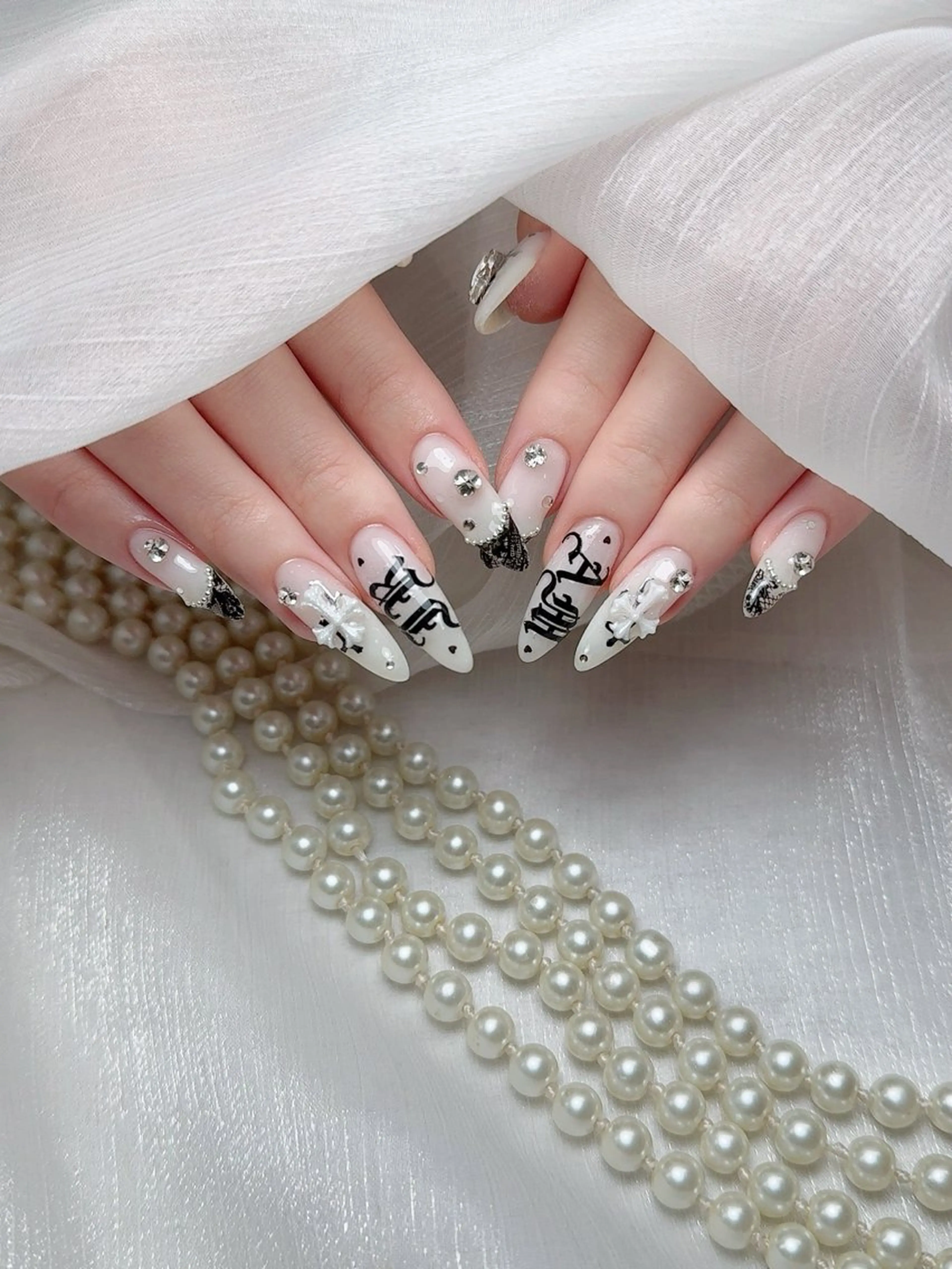 ネイル ハンドネイル ENsalon akiのネイルデザイン