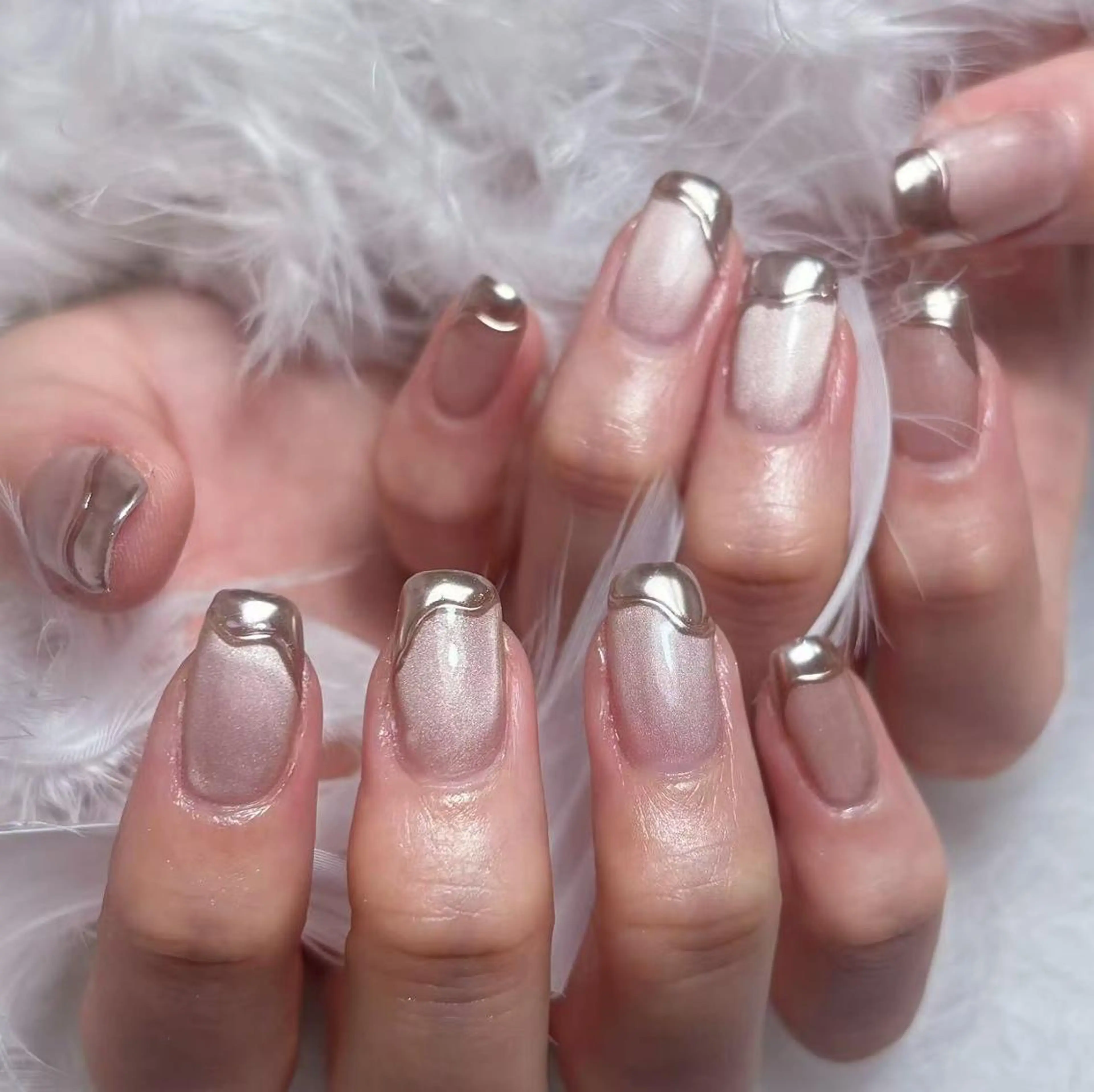 ネイル アートネイル オーロラネイル フラッシュネイル ガーリー キラキラネイル ハンドネイル DIAMOND 💅のネイルデザイン