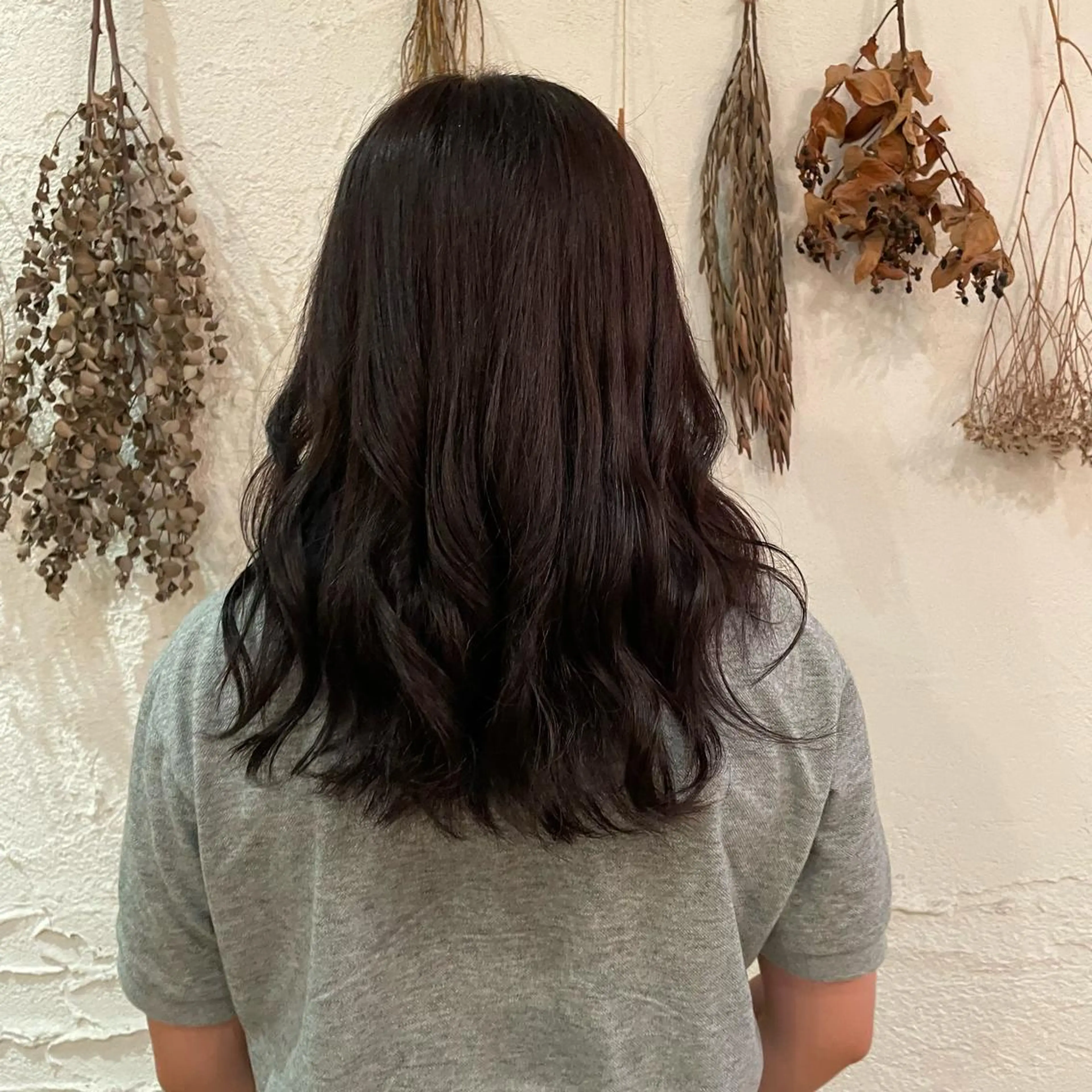 セミロング 浅沼 ほのかのヘアスタイル